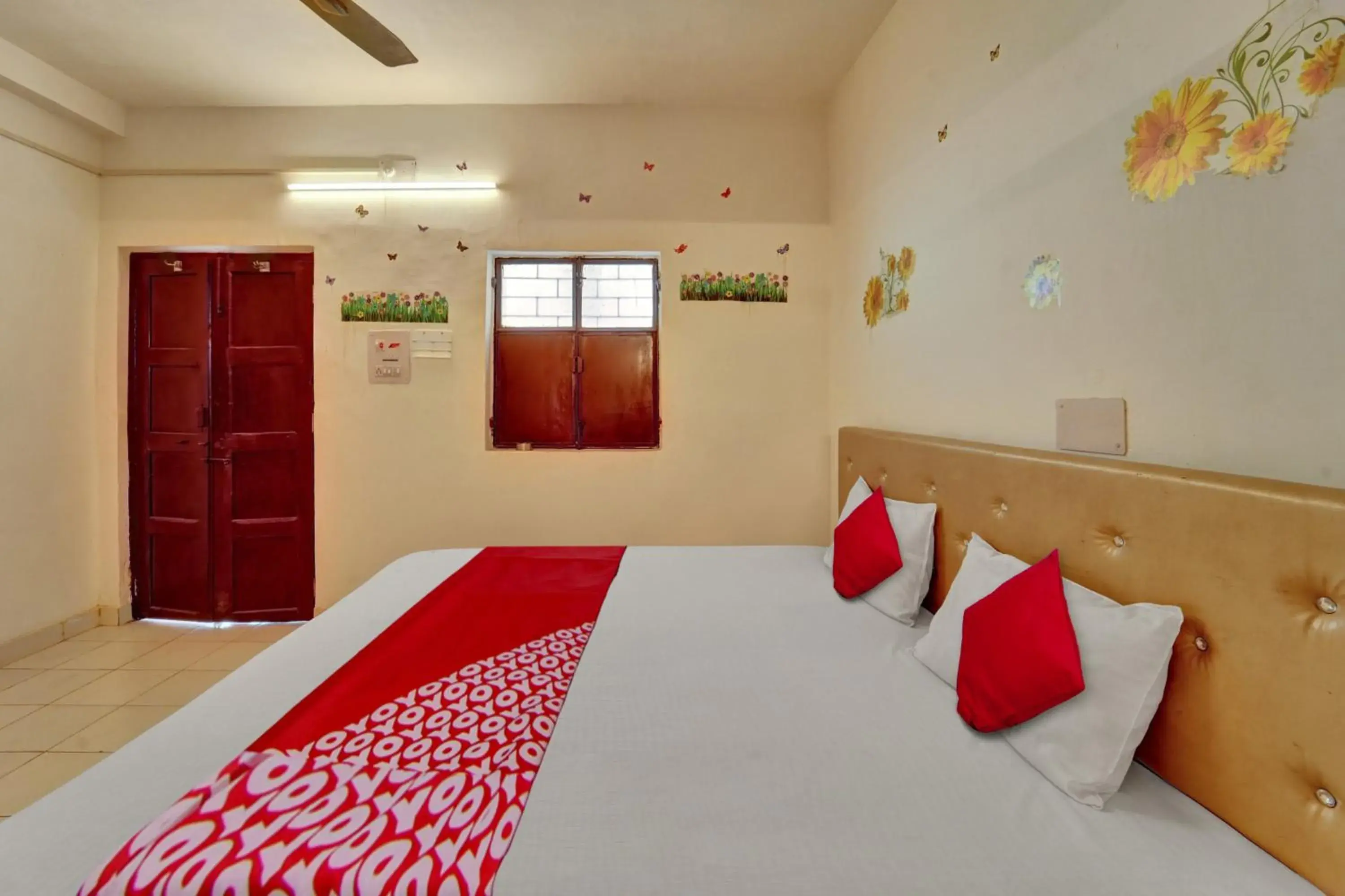 Bedroom in Hotel O Vaishali Garden Bedroom in Hotel O Vaishali Garden