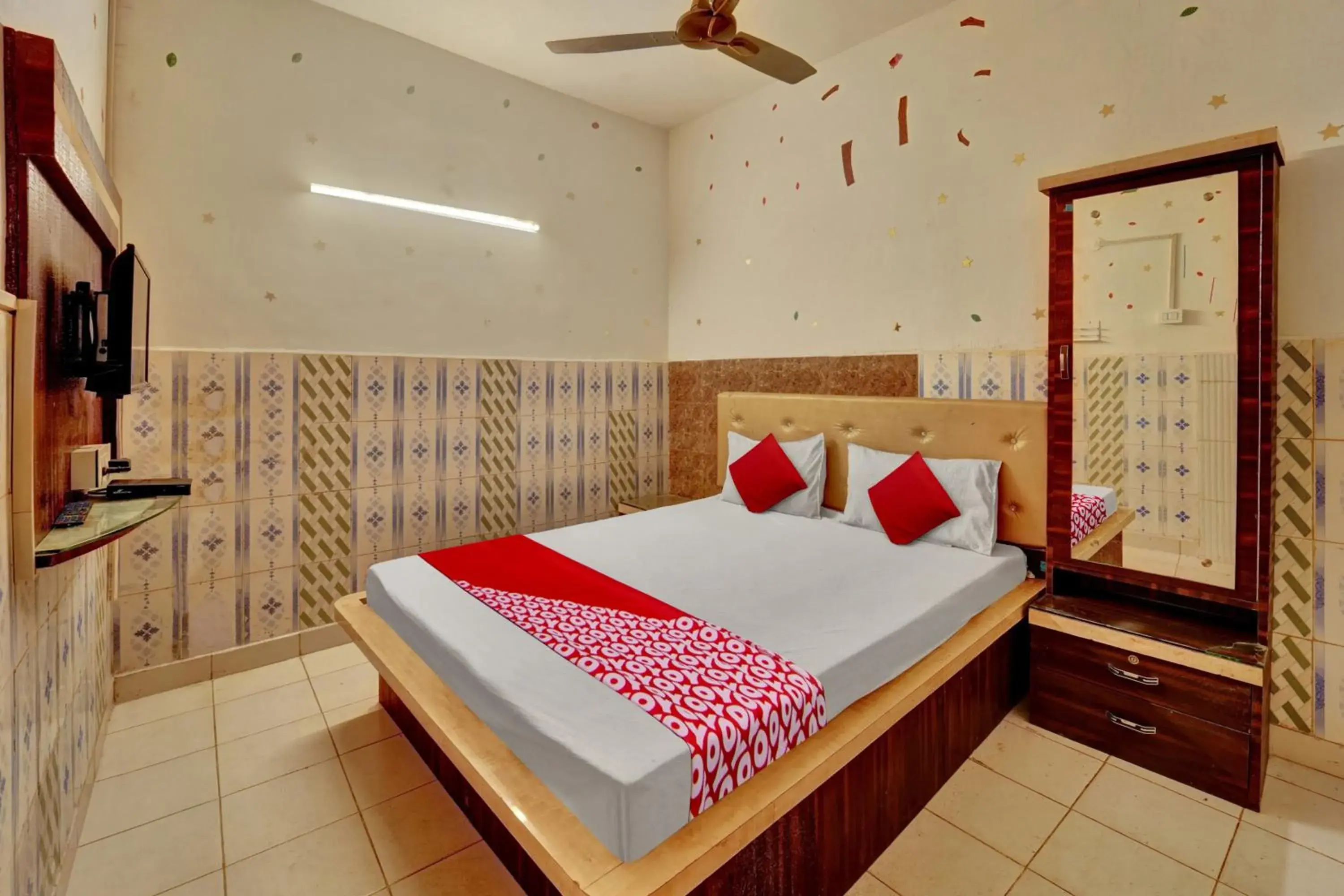 Bedroom in Hotel O Vaishali Garden Bedroom in Hotel O Vaishali Garden