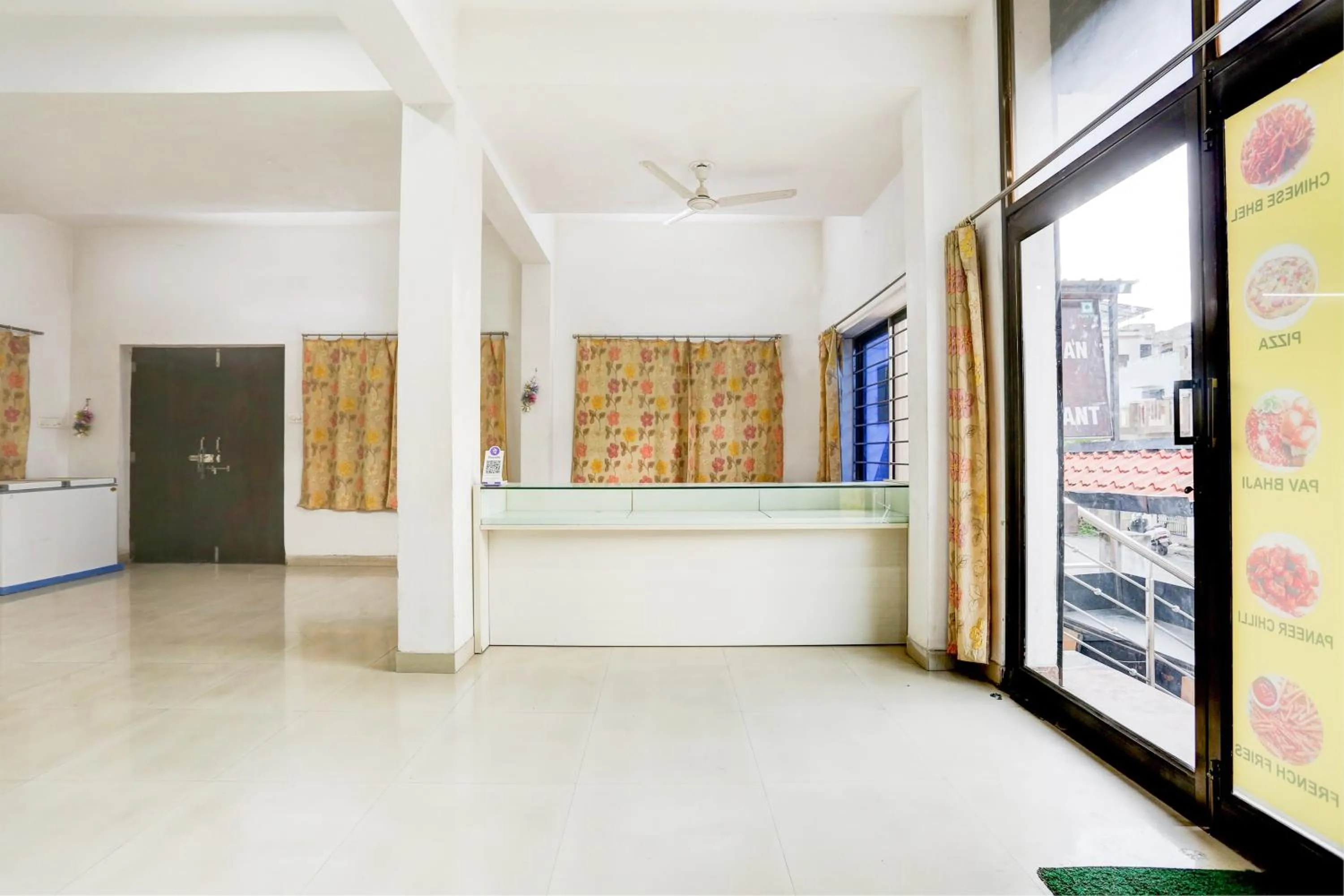 Lobby or reception in Super Hotel O Goverdhan Villa