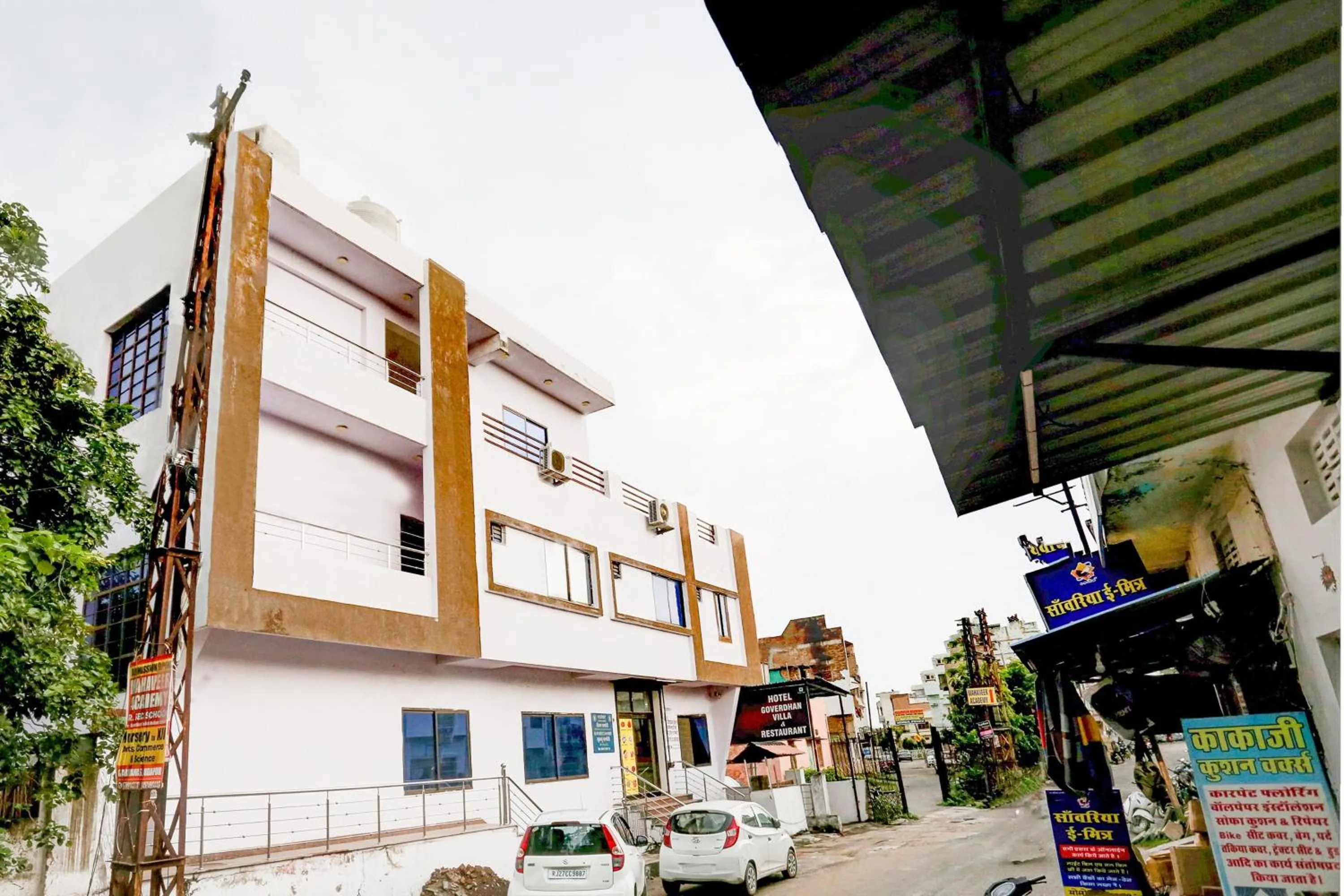 Facade/entrance in Super Hotel O Goverdhan Villa