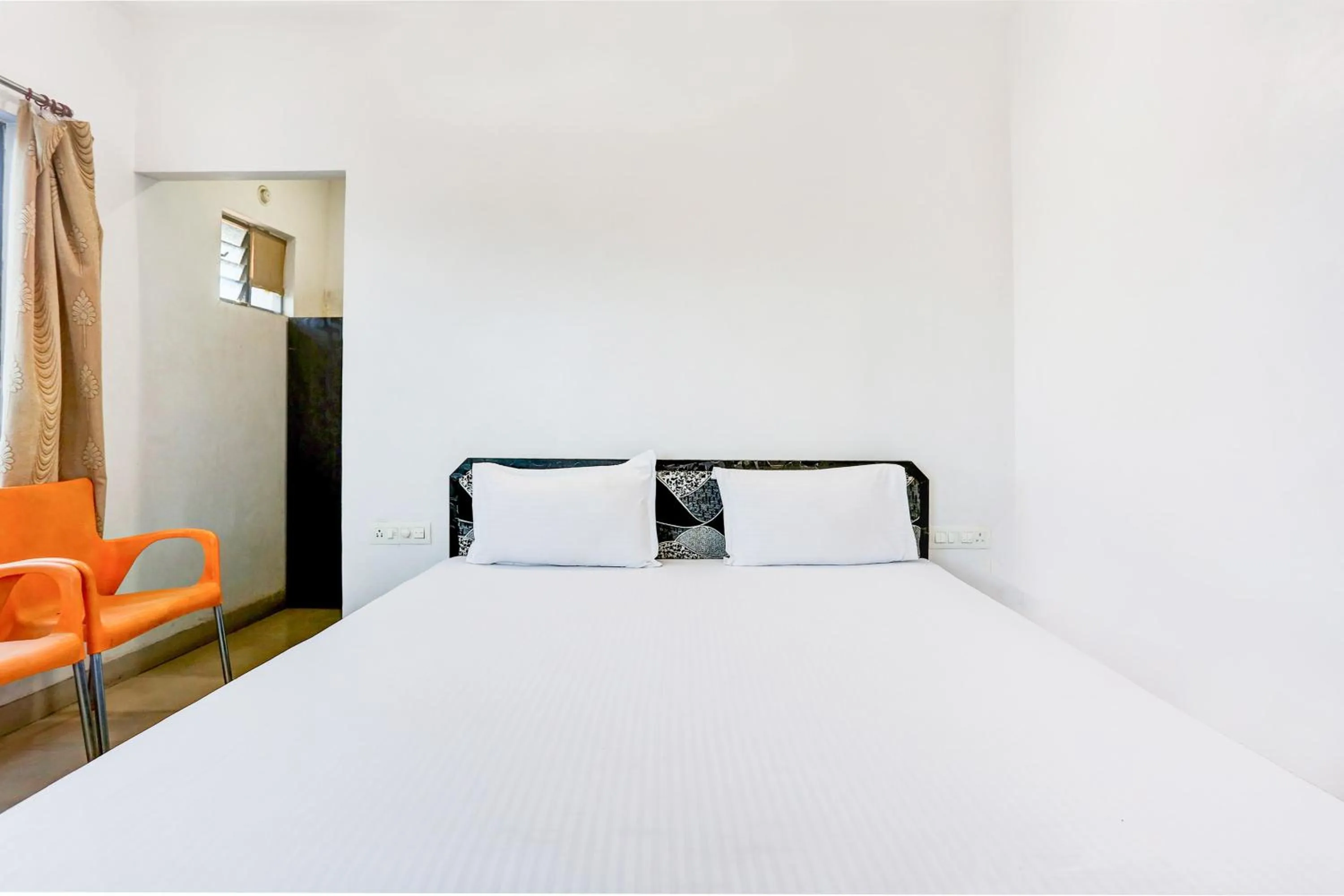 Bedroom in Super Hotel O Goverdhan Villa