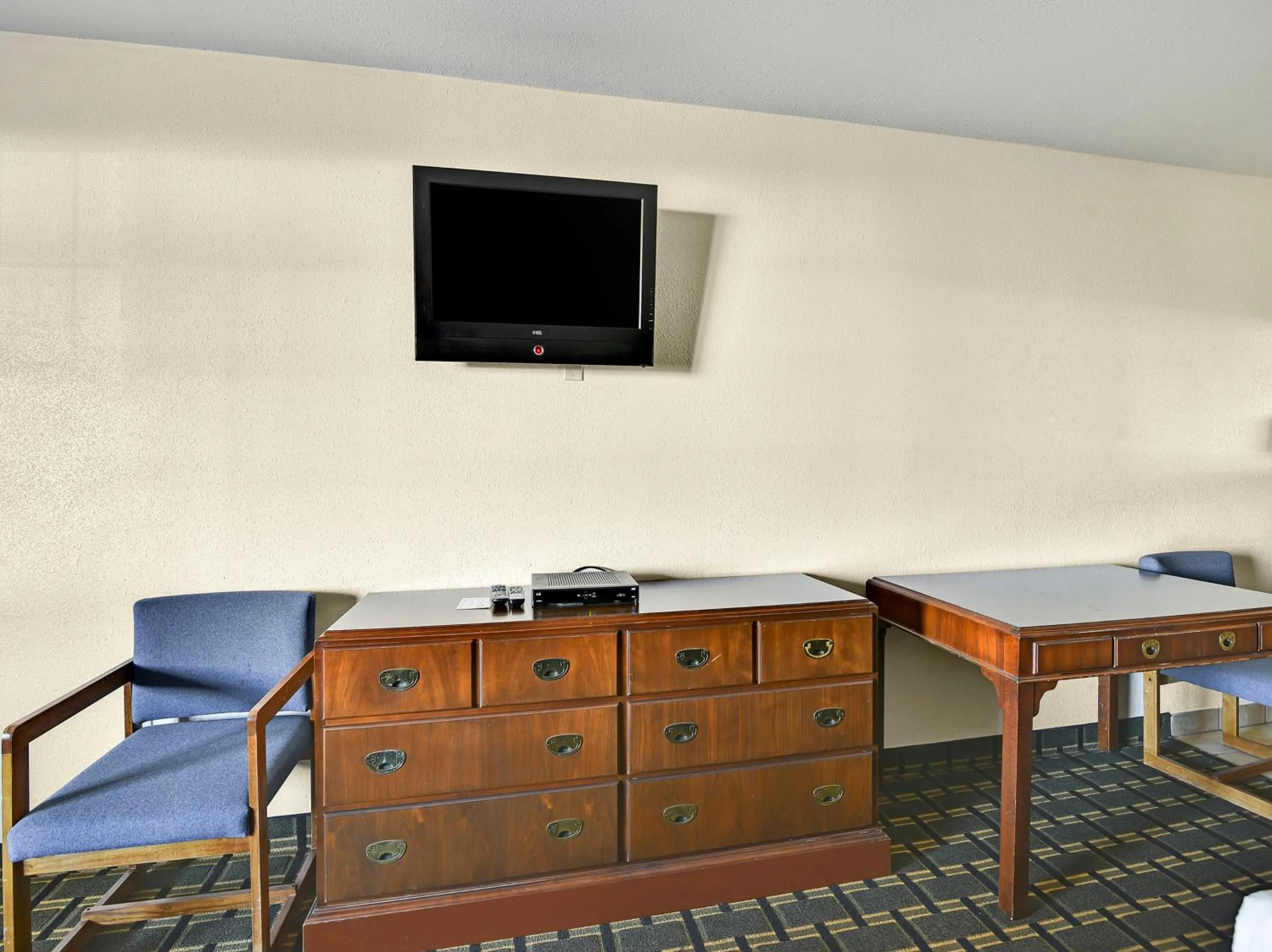 TV and multimedia in Route 66 Inn