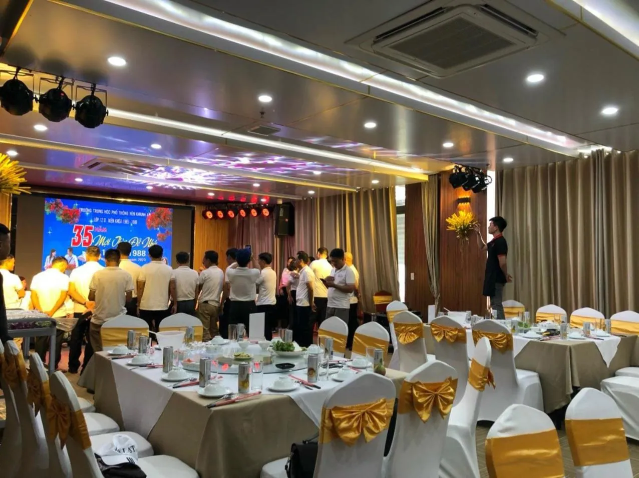 Restaurant/places to eat in Bình An Nhiên hotel