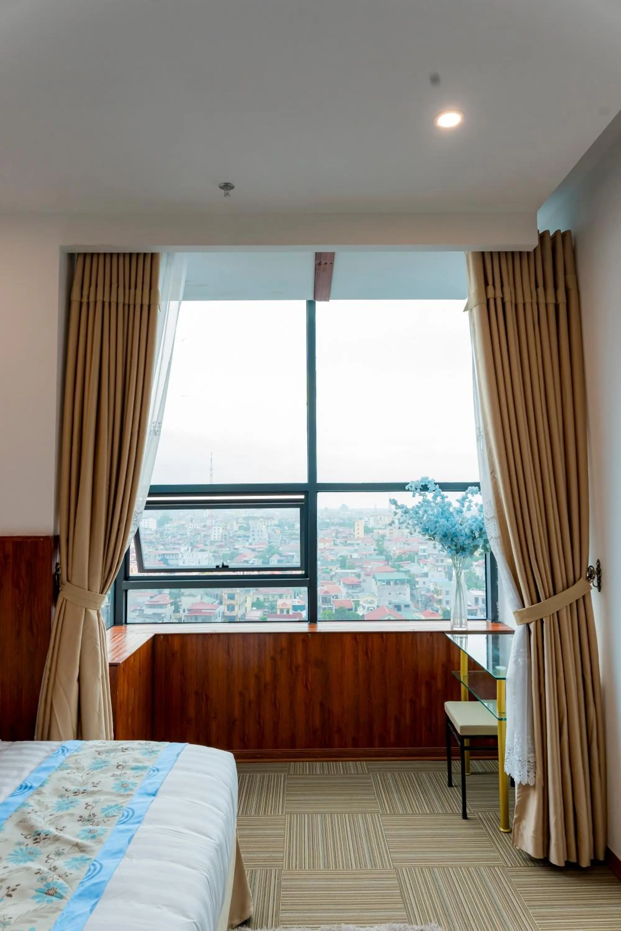 View (from property/room), Bed in Bình An Nhiên hotel