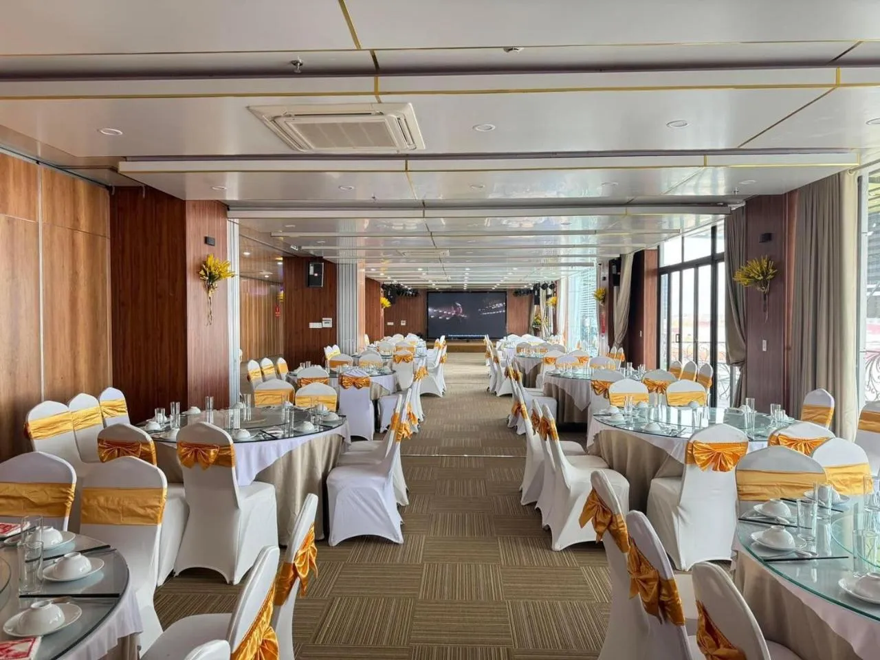 Restaurant/places to eat in Bình An Nhiên hotel