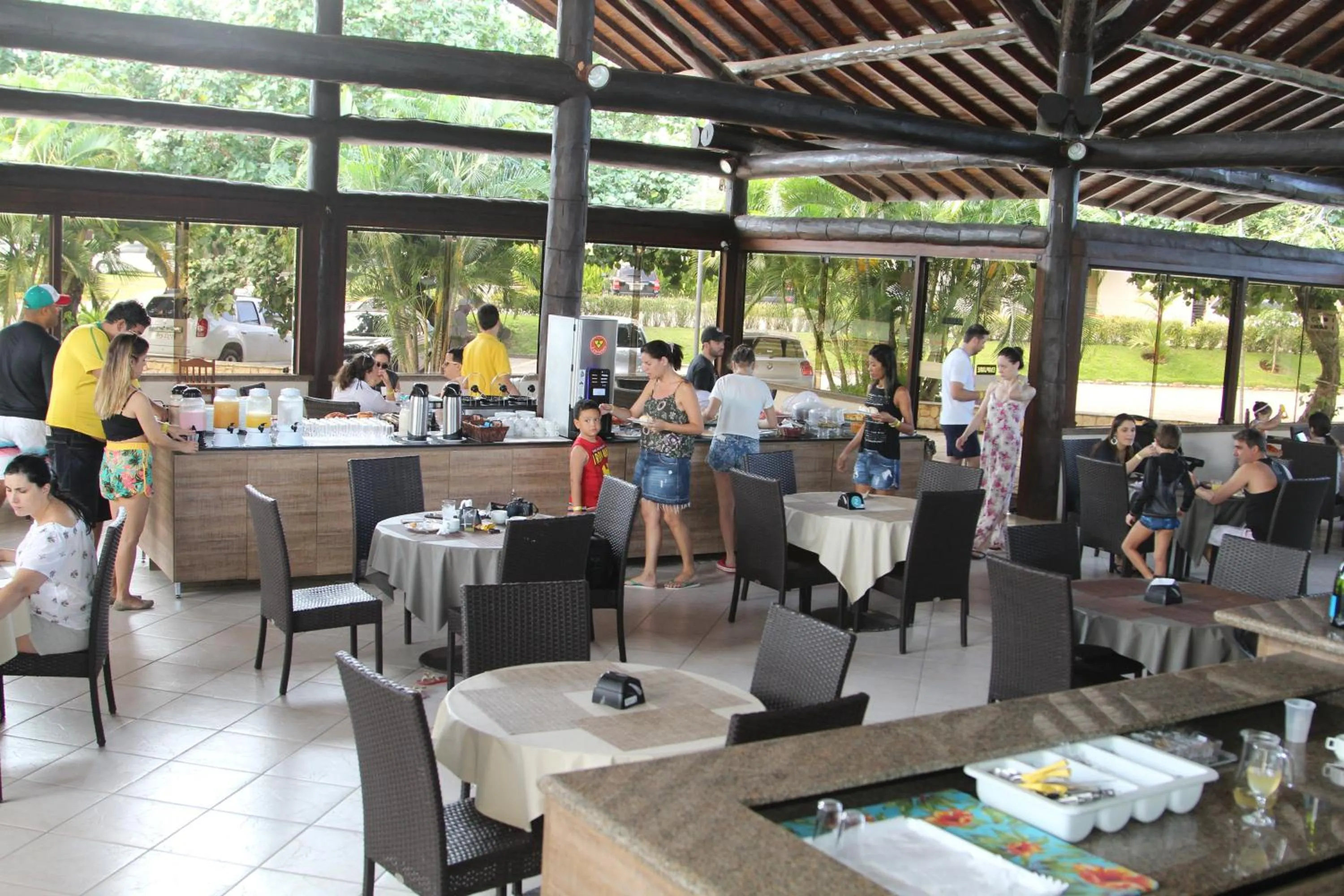 Food and drinks in Flats Nannai Residence Vilas