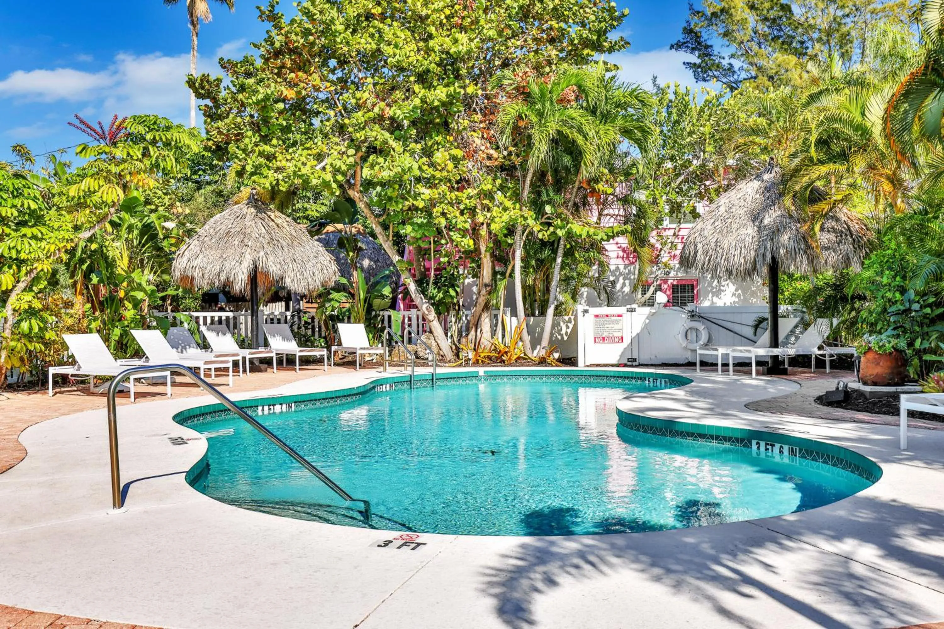 Sunrise Garden Resort