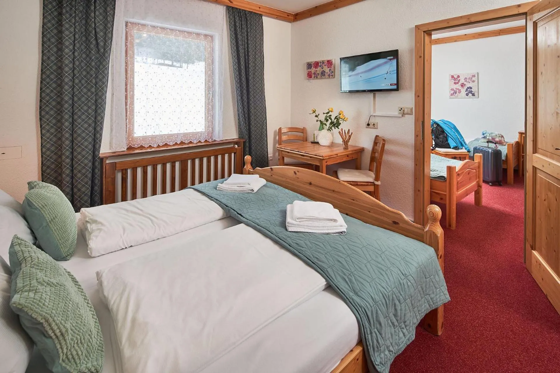 Photo of the whole room, Bed in Draxlerhaus