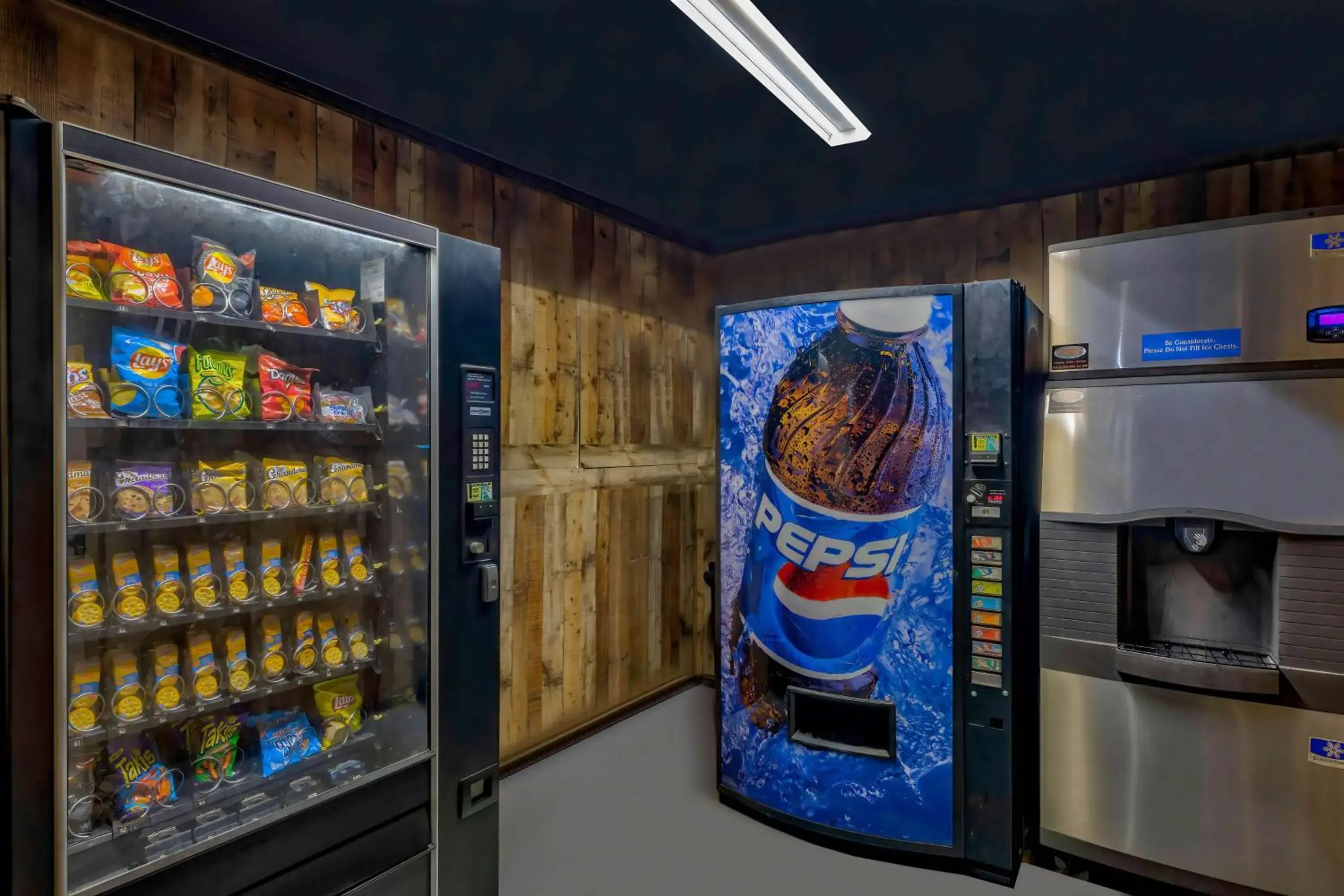 Property building in Motel 6 Sullivan MO Property building in Motel 6 Sullivan MO