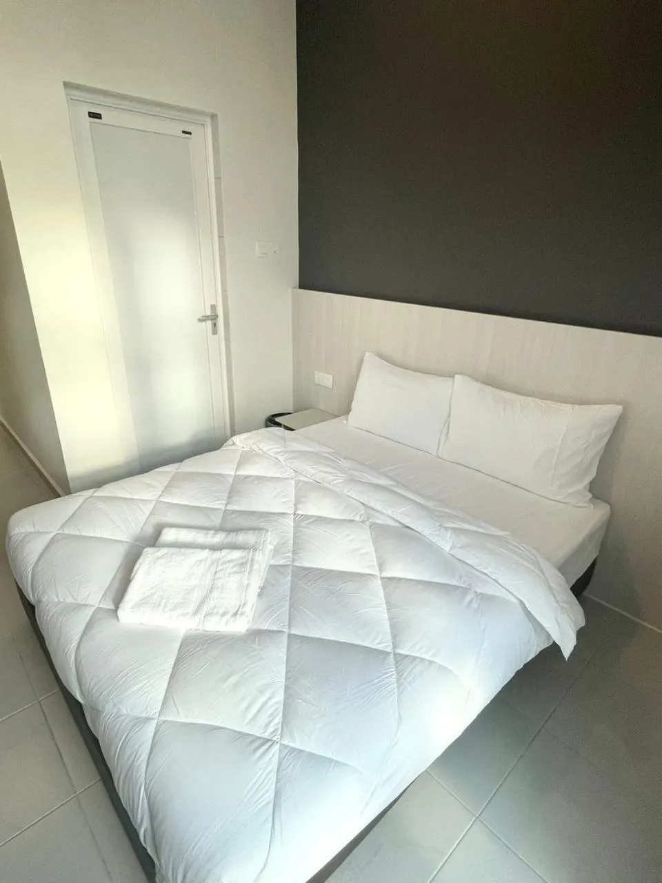 Bed in Garden Inns Motel