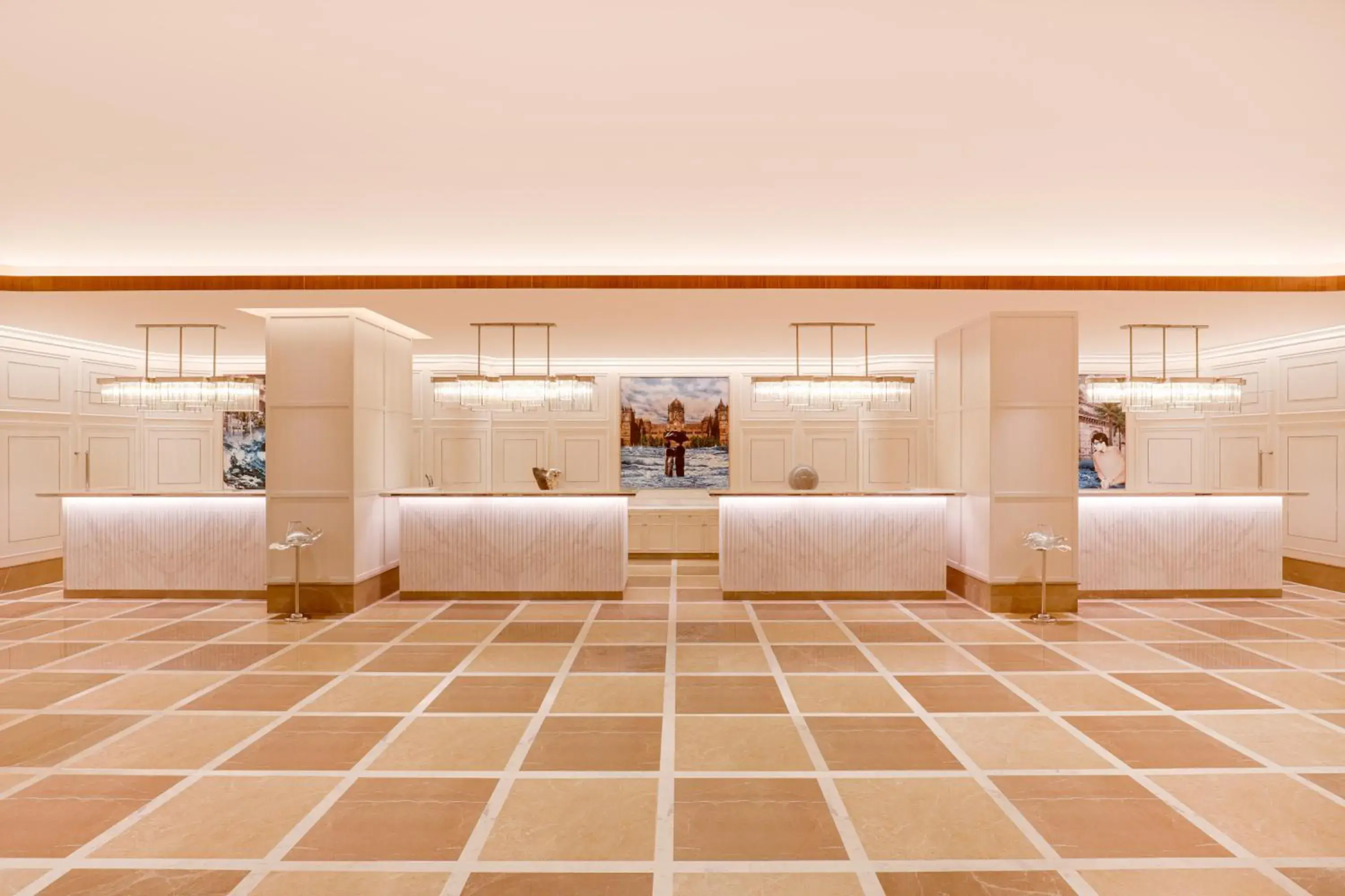 Lobby or reception, Bed in Aurika, Mumbai International Airport - Luxury by Lemon Tree Hotels Lobby or reception, Bed in Aurika, Mumbai International Airport - Luxury by Lemon Tree Hotels