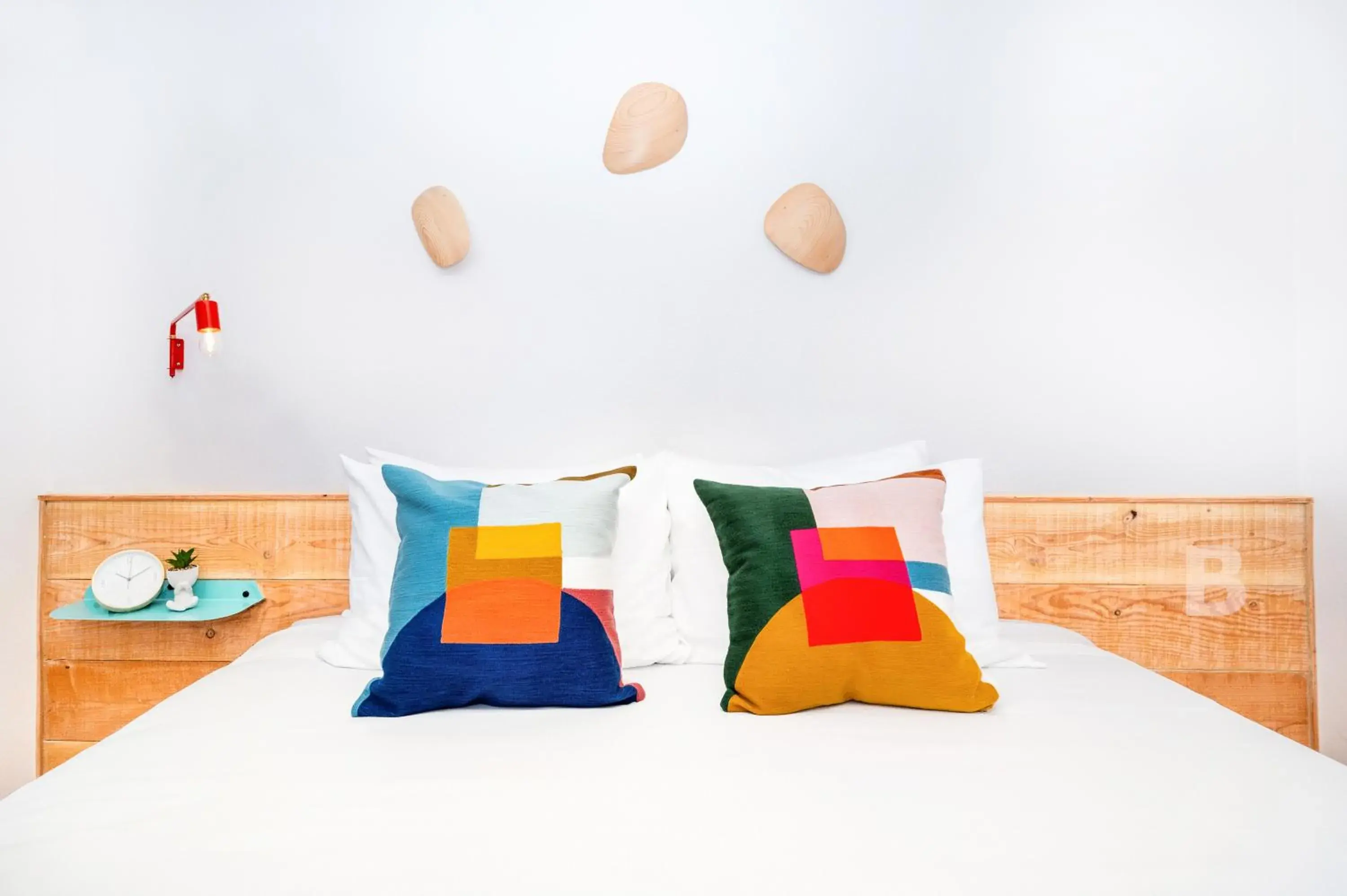 Bed in Anacortes Inn Bed in Anacortes Inn