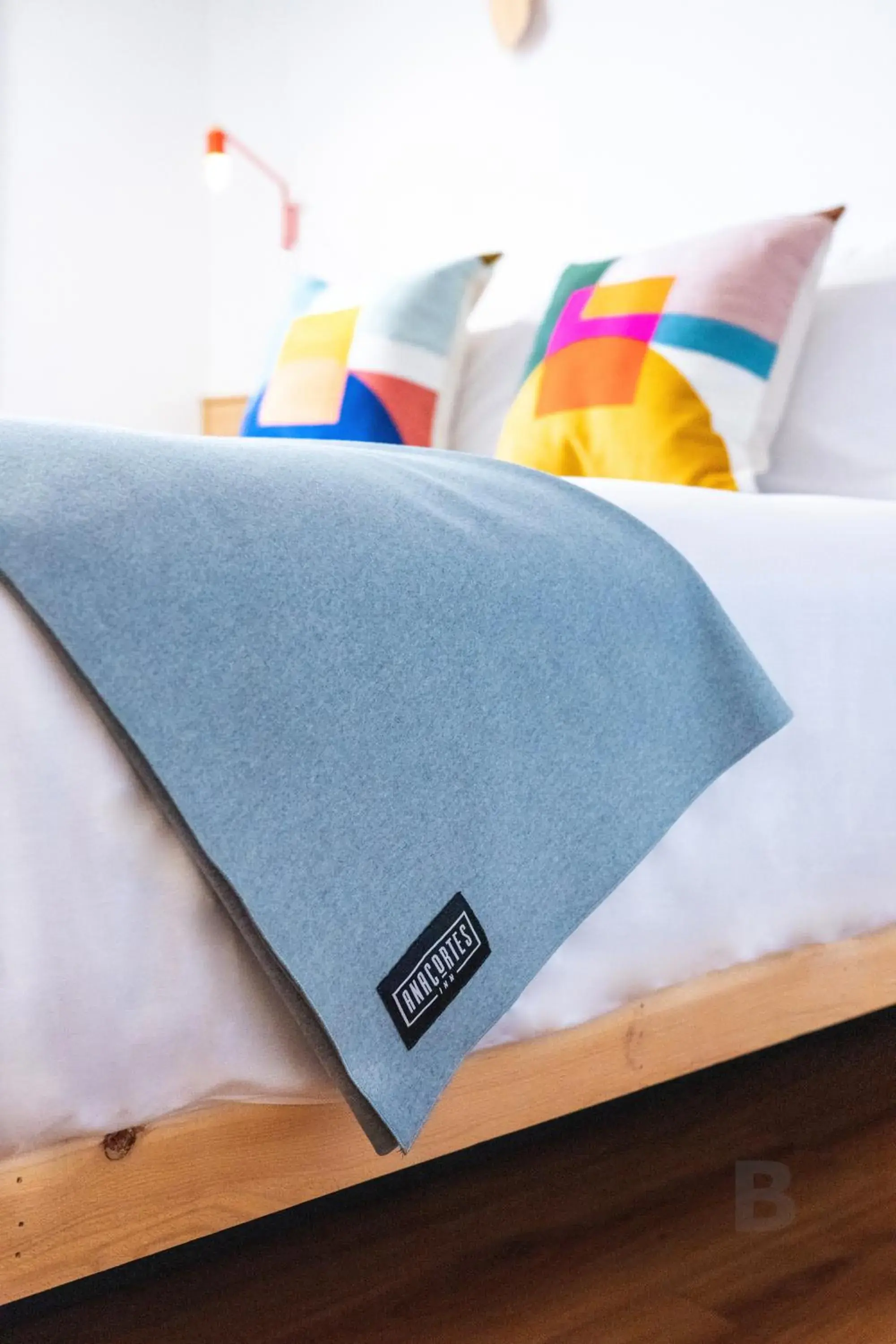 Bed in Anacortes Inn Bed in Anacortes Inn