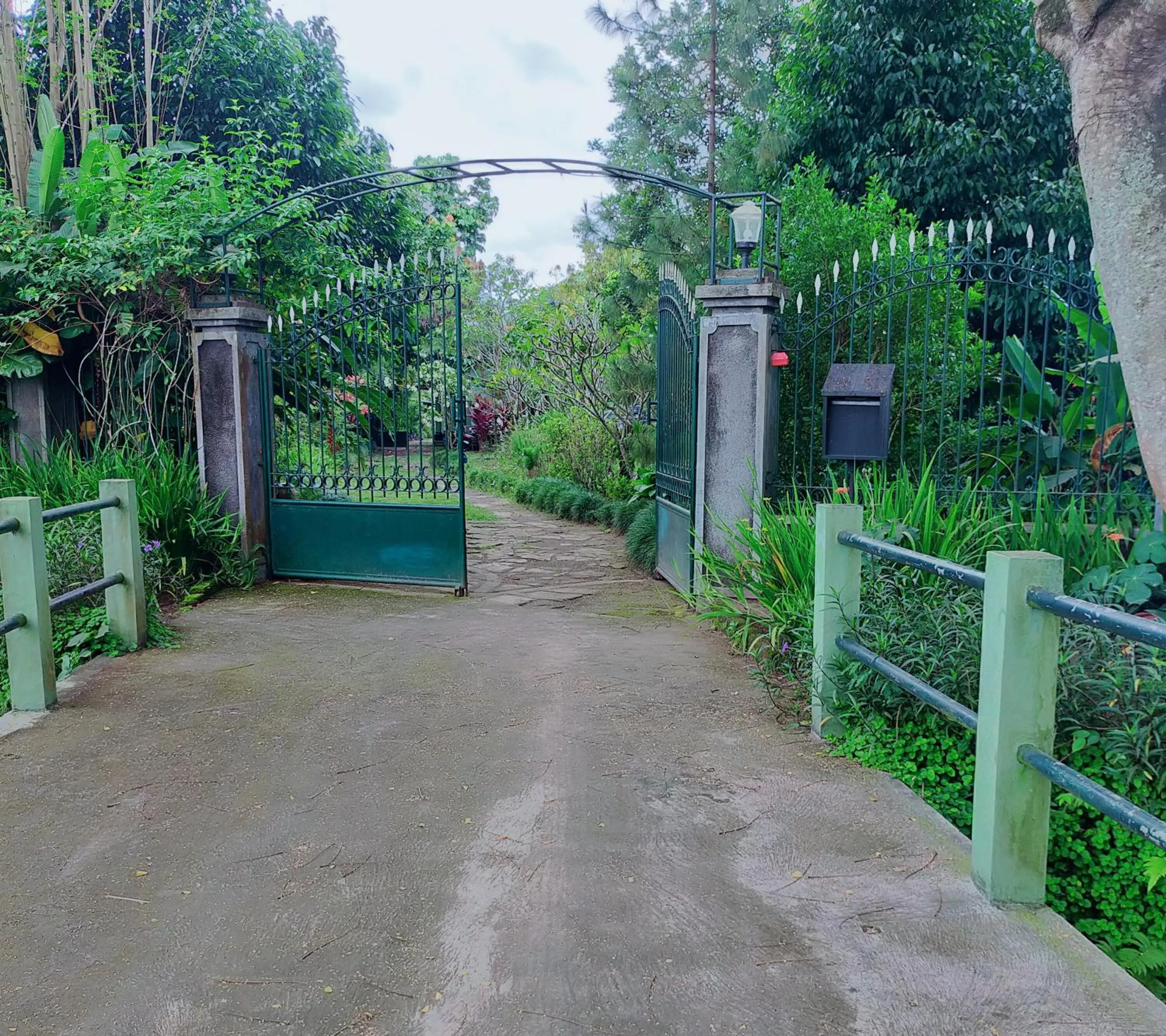 Facade/entrance in Rumah Sawah
