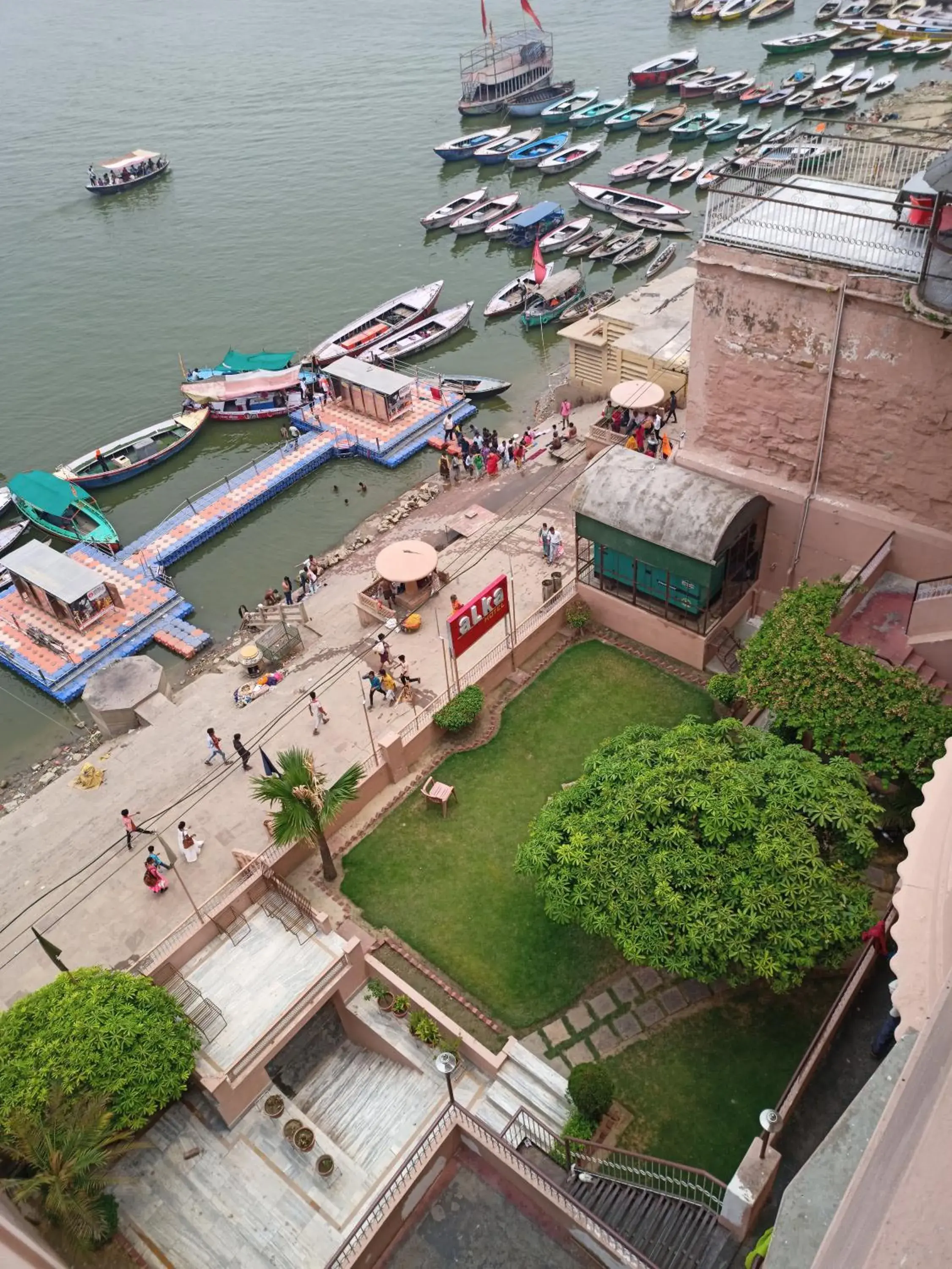 Garden view in Hotel Alka Garden view in Hotel Alka