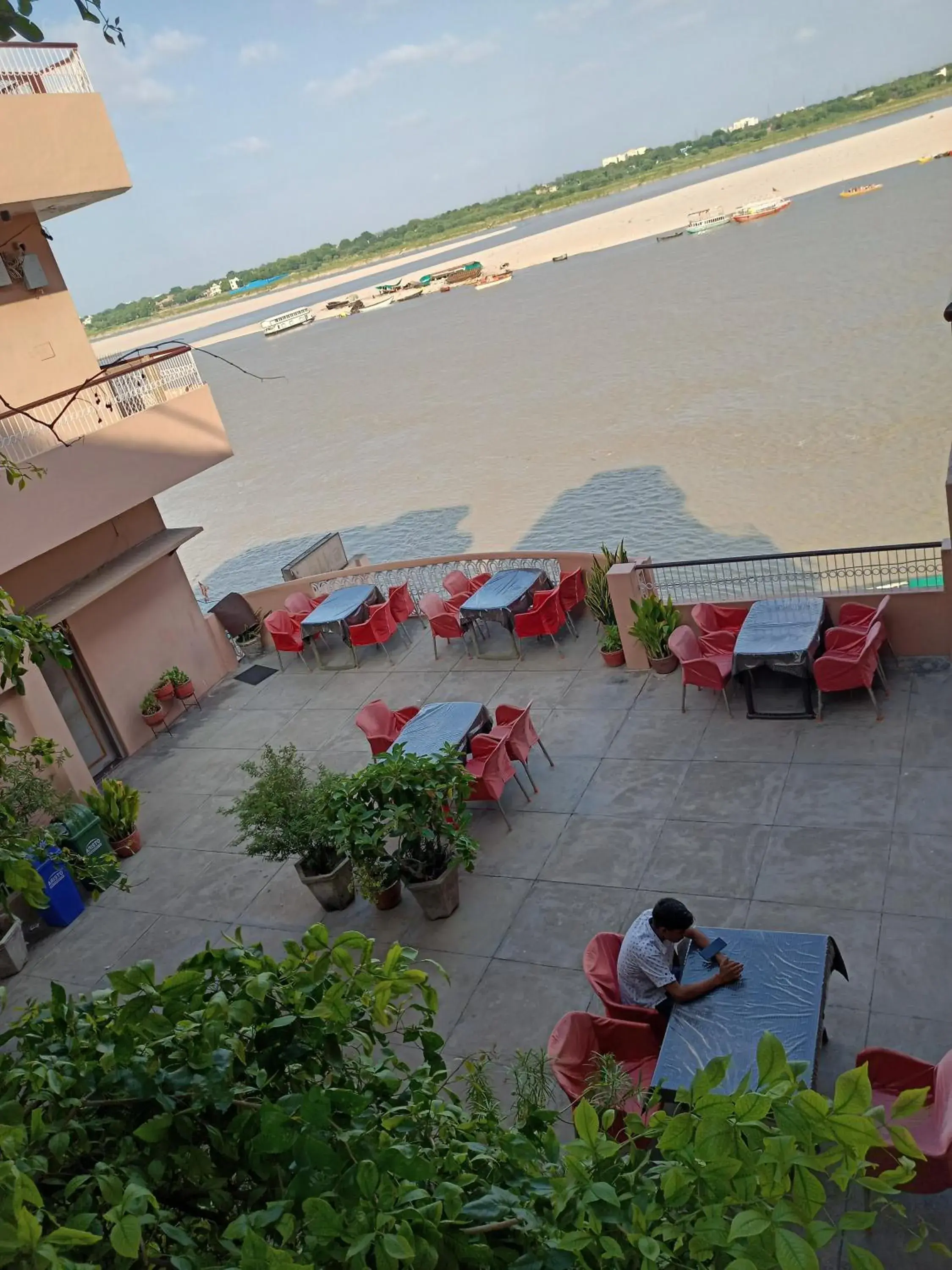 Restaurant/places to eat in Hotel Alka Restaurant/places to eat in Hotel Alka