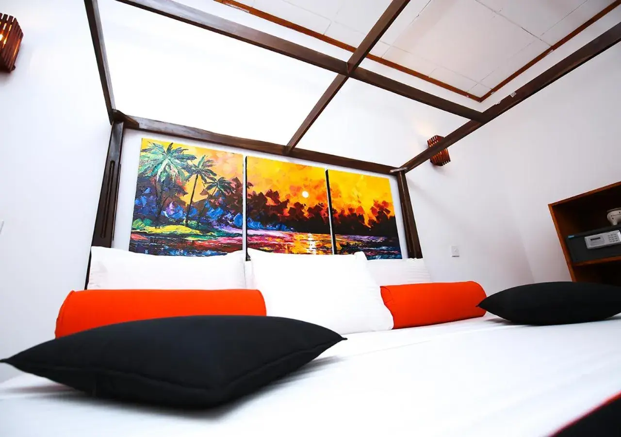 Deluxe Double Room with Balcony - single occupancy in Celestial Inn Deluxe Double Room with Balcony - single occupancy in Celestial Inn