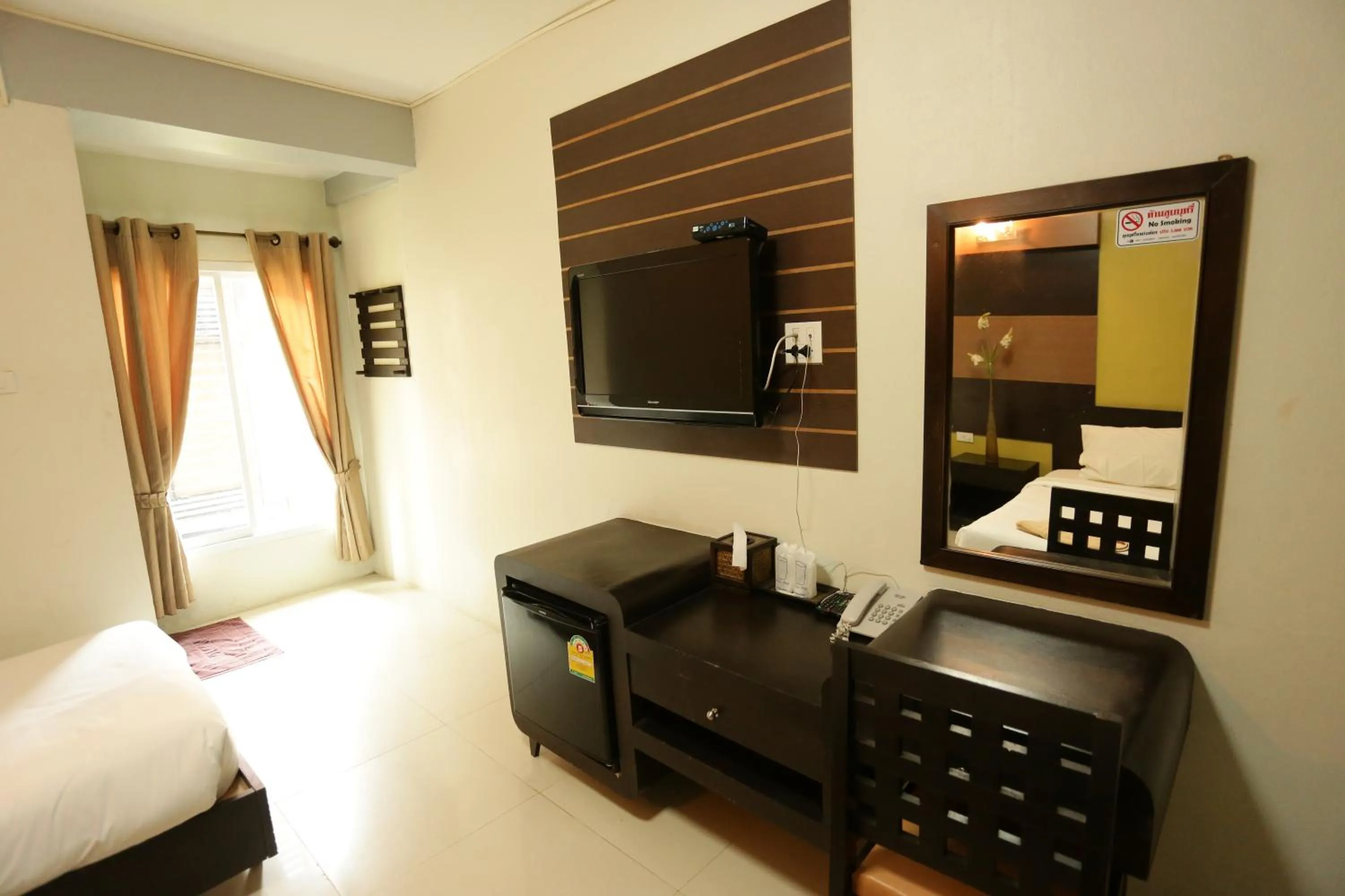 TV and multimedia, Bed in Puangpech Place