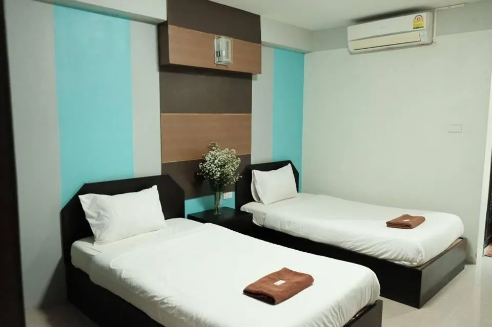 Bed in Puangpech Place