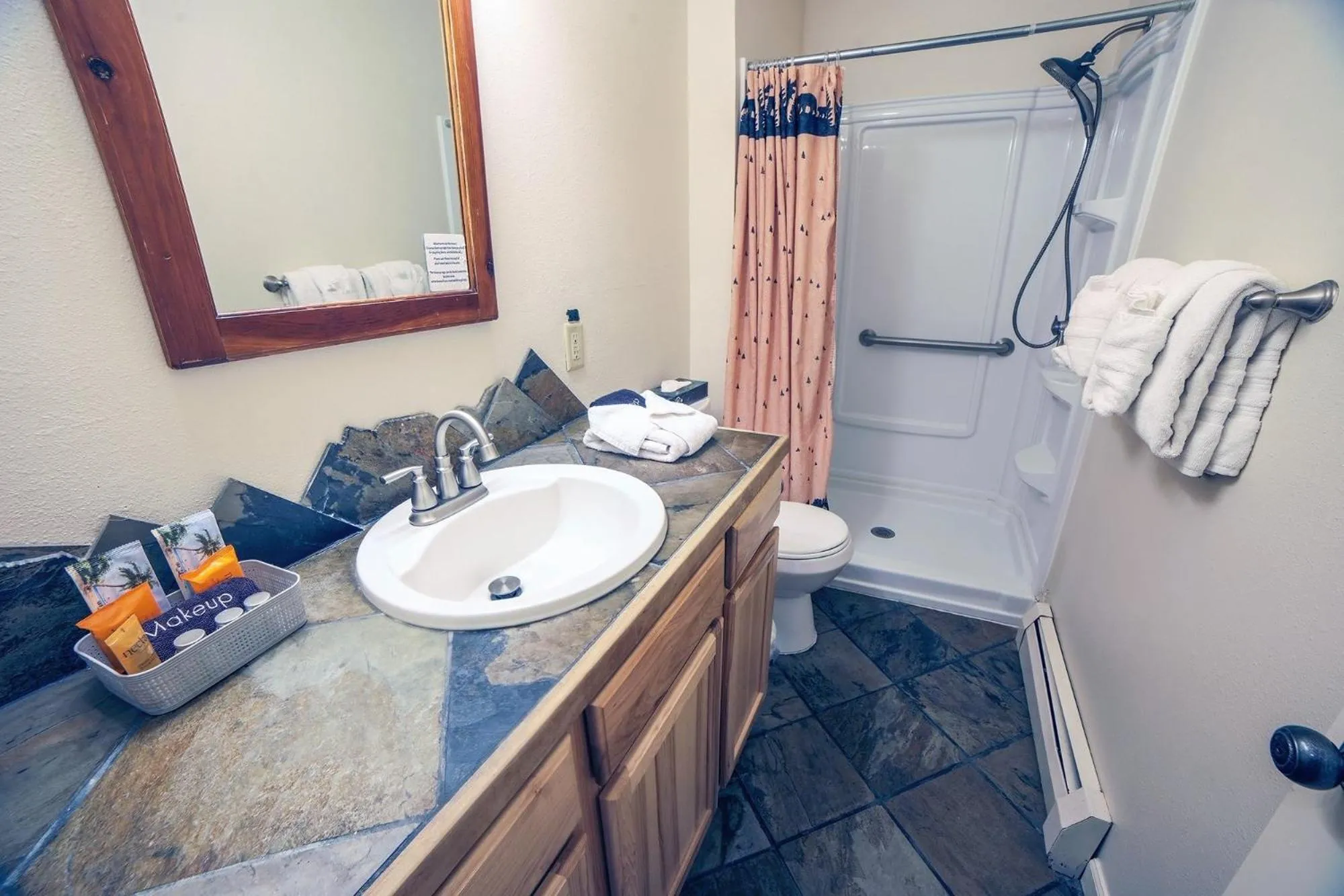 Fawn Valley Inn- 267 condo