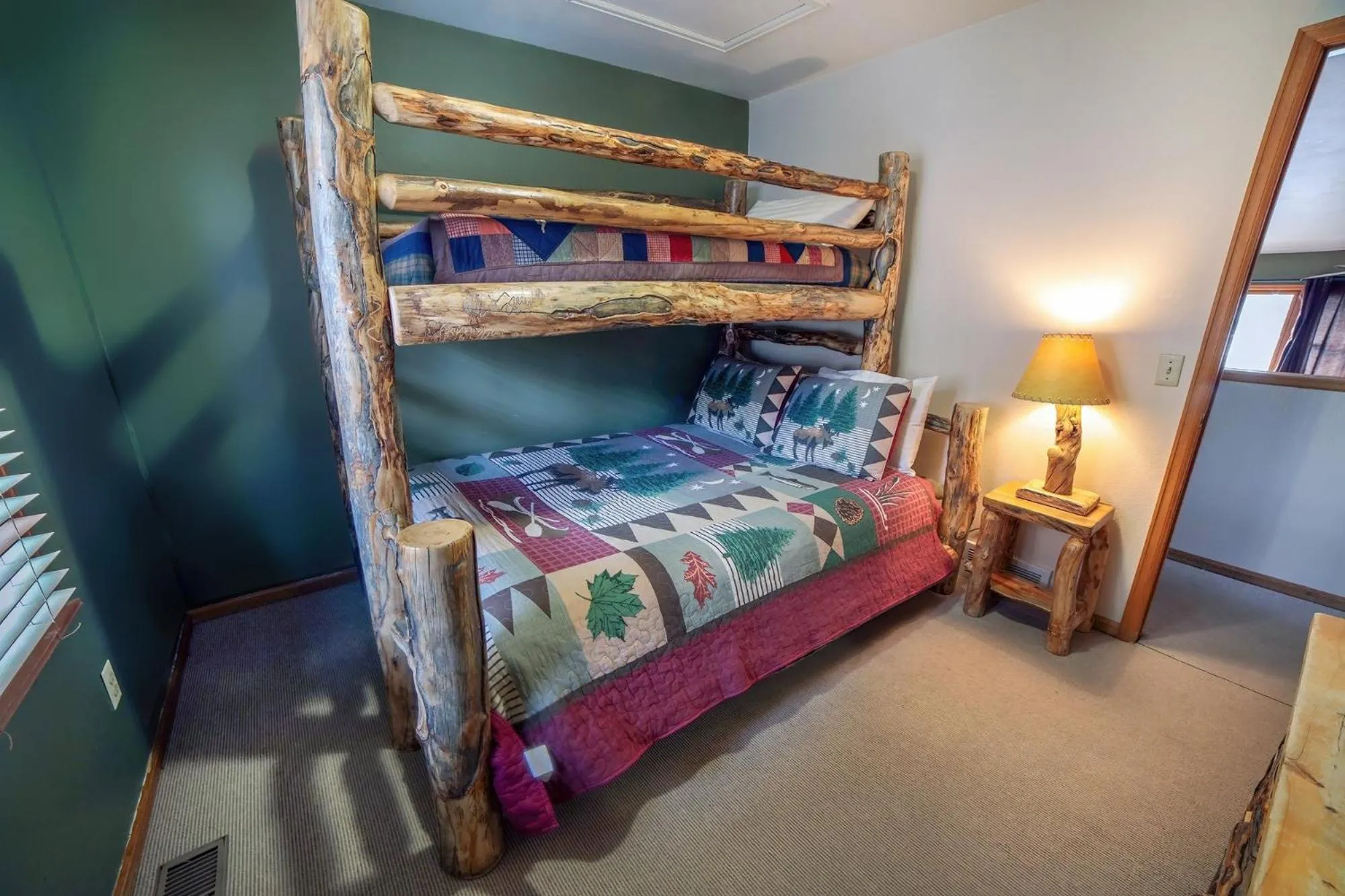 Bed in Lazy R Cottages- 15 cabin