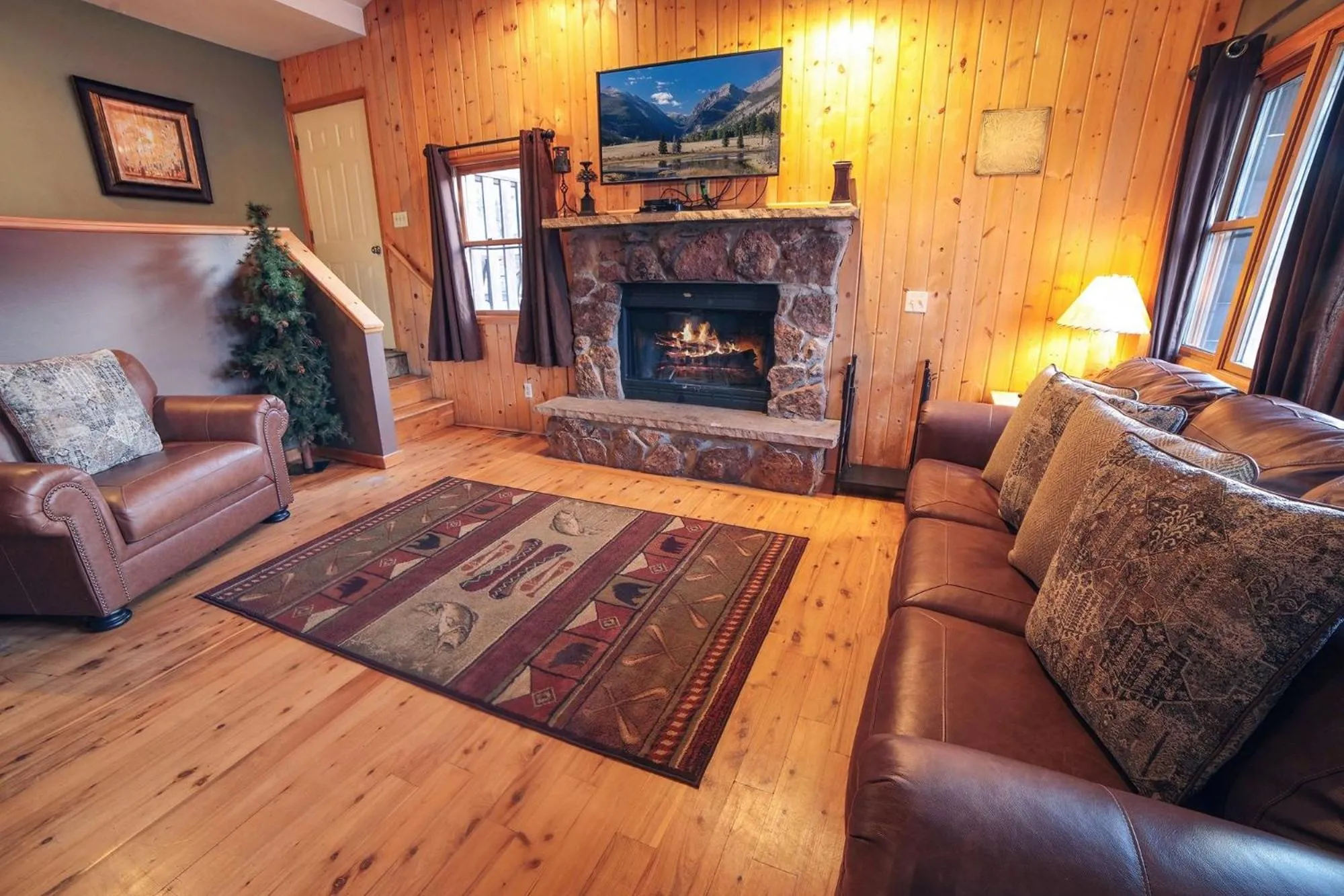 Lazy R Cottages- 15 cabin