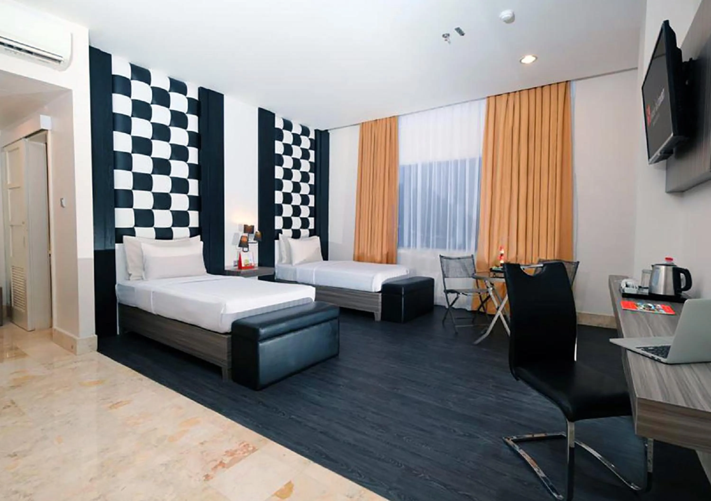 Bed in Swiss-Belcourt Makassar