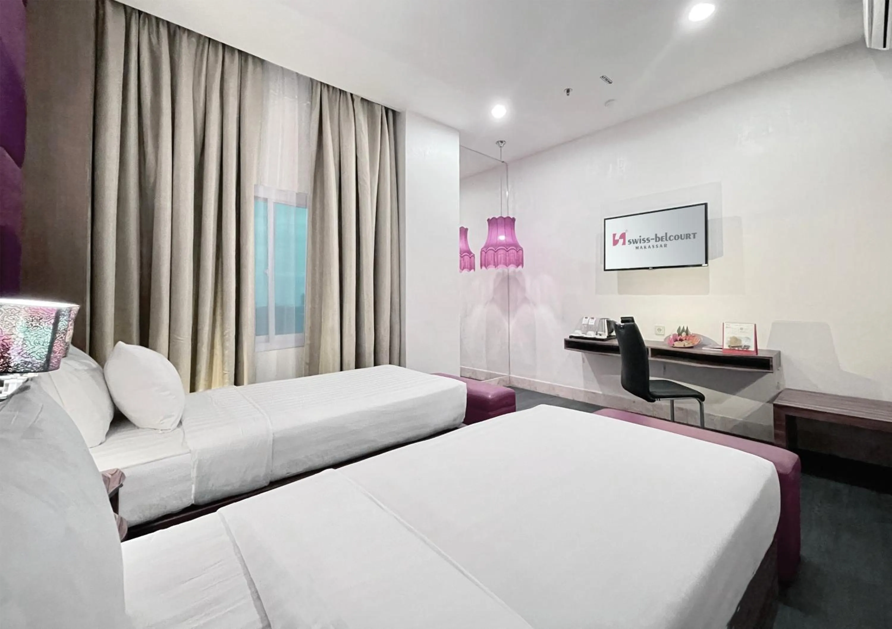 Bed in Swiss-Belcourt Makassar