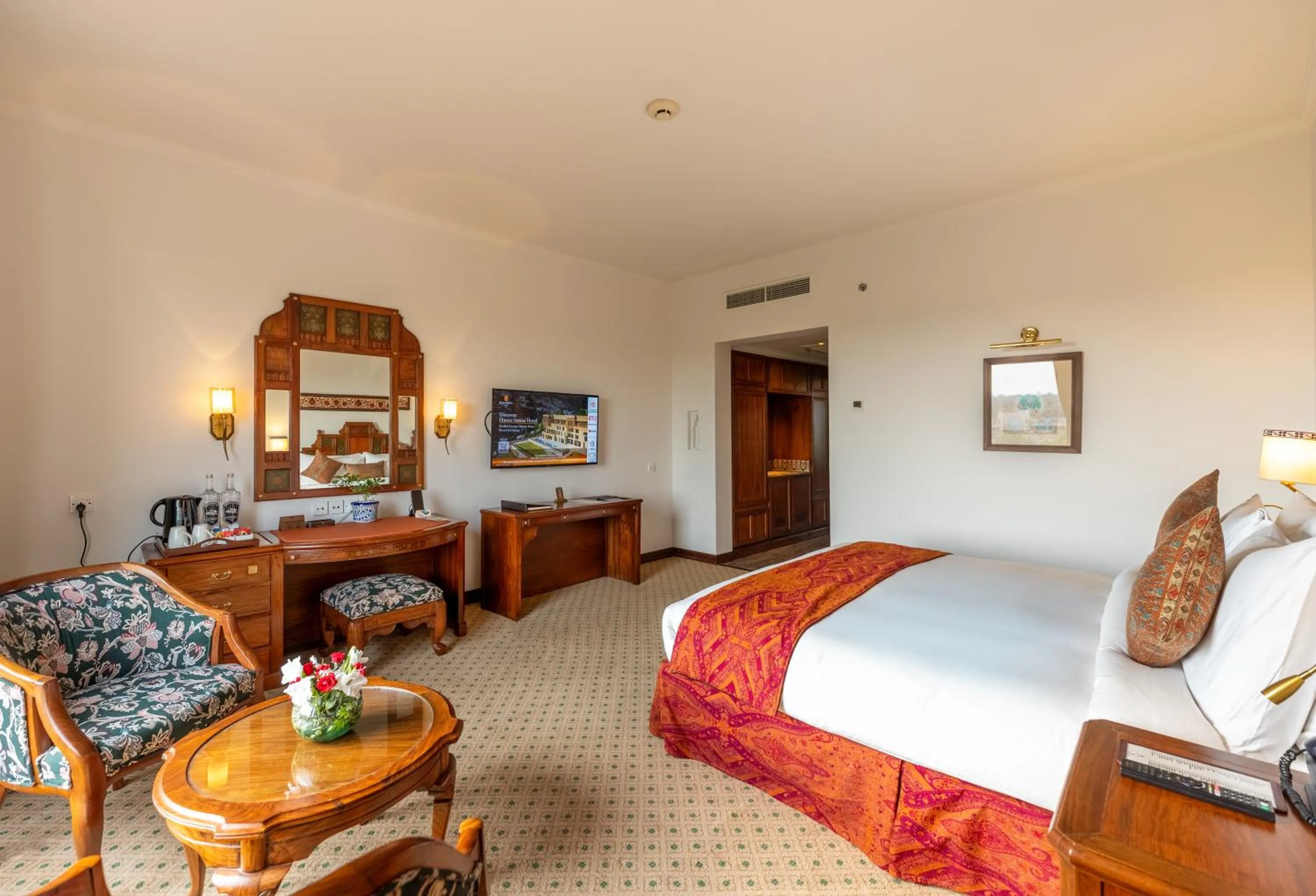 Bed in Islamabad Serena Hotel