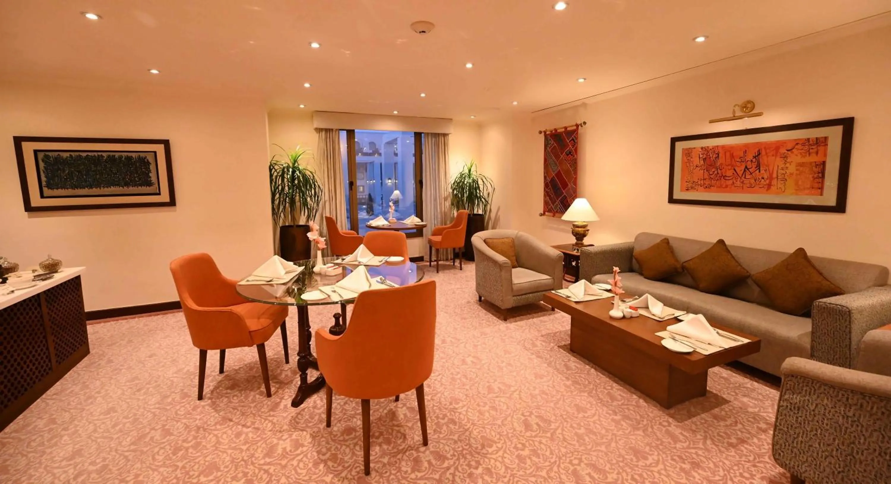 Restaurant/places to eat in Islamabad Serena Hotel