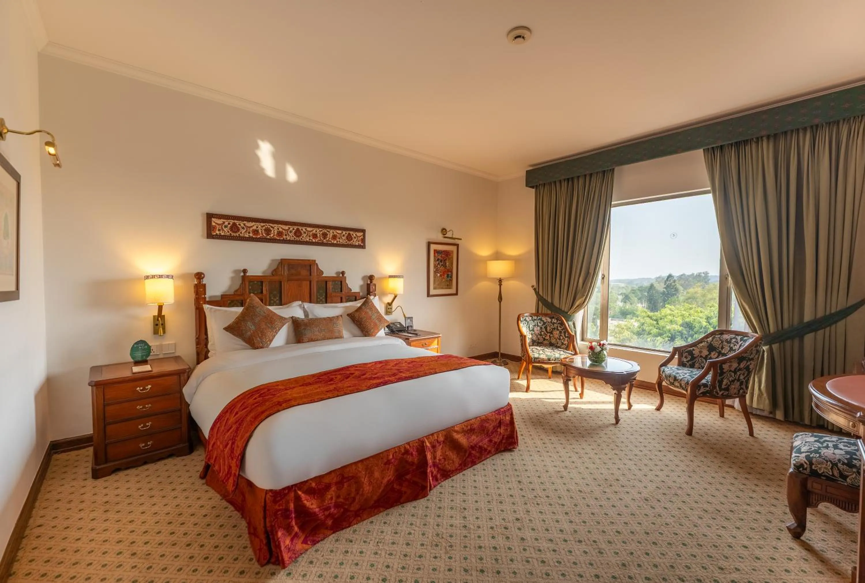 Bed in Islamabad Serena Hotel