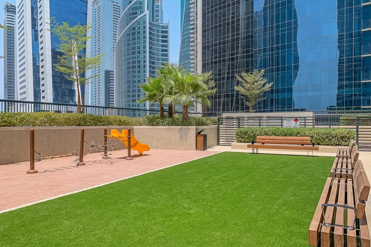 Area and facilities in Frank Porter - Zada Tower