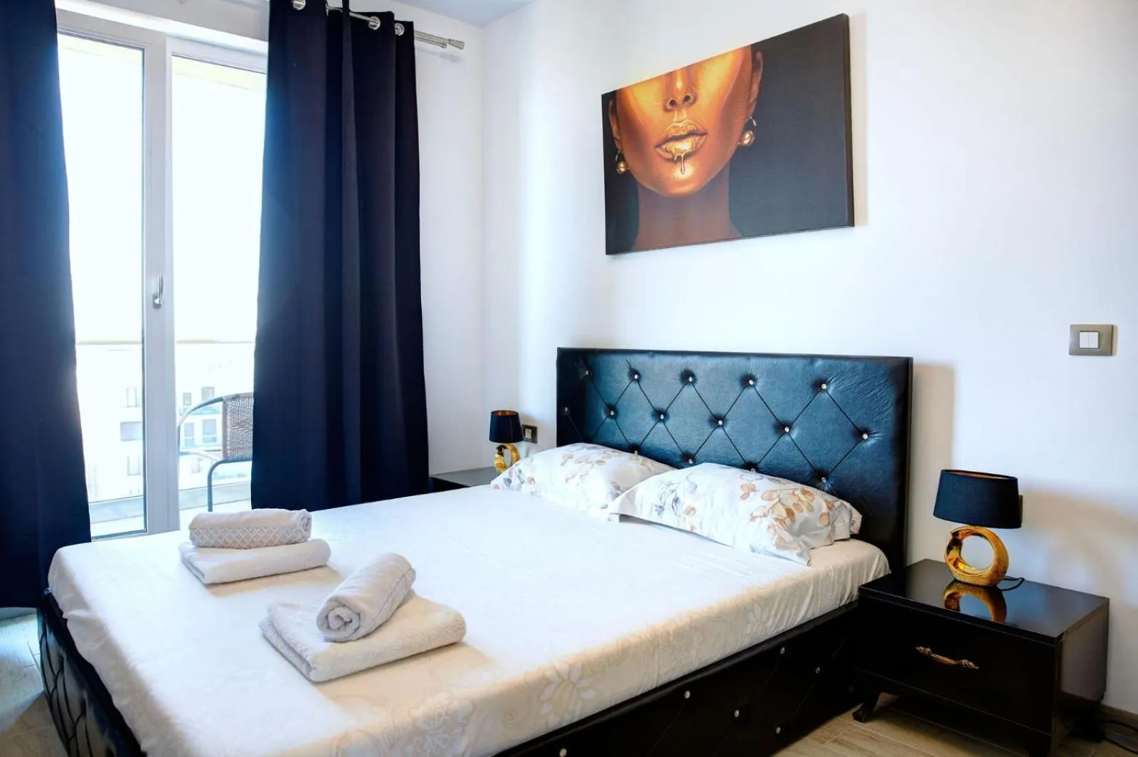 Bed in Aparthotel Ella Mamaia