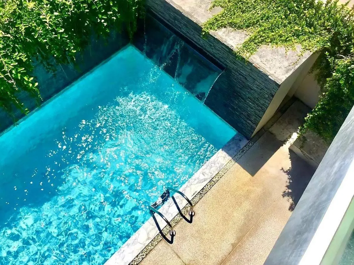 Lemonade Phuket Hotel -SHA Plus