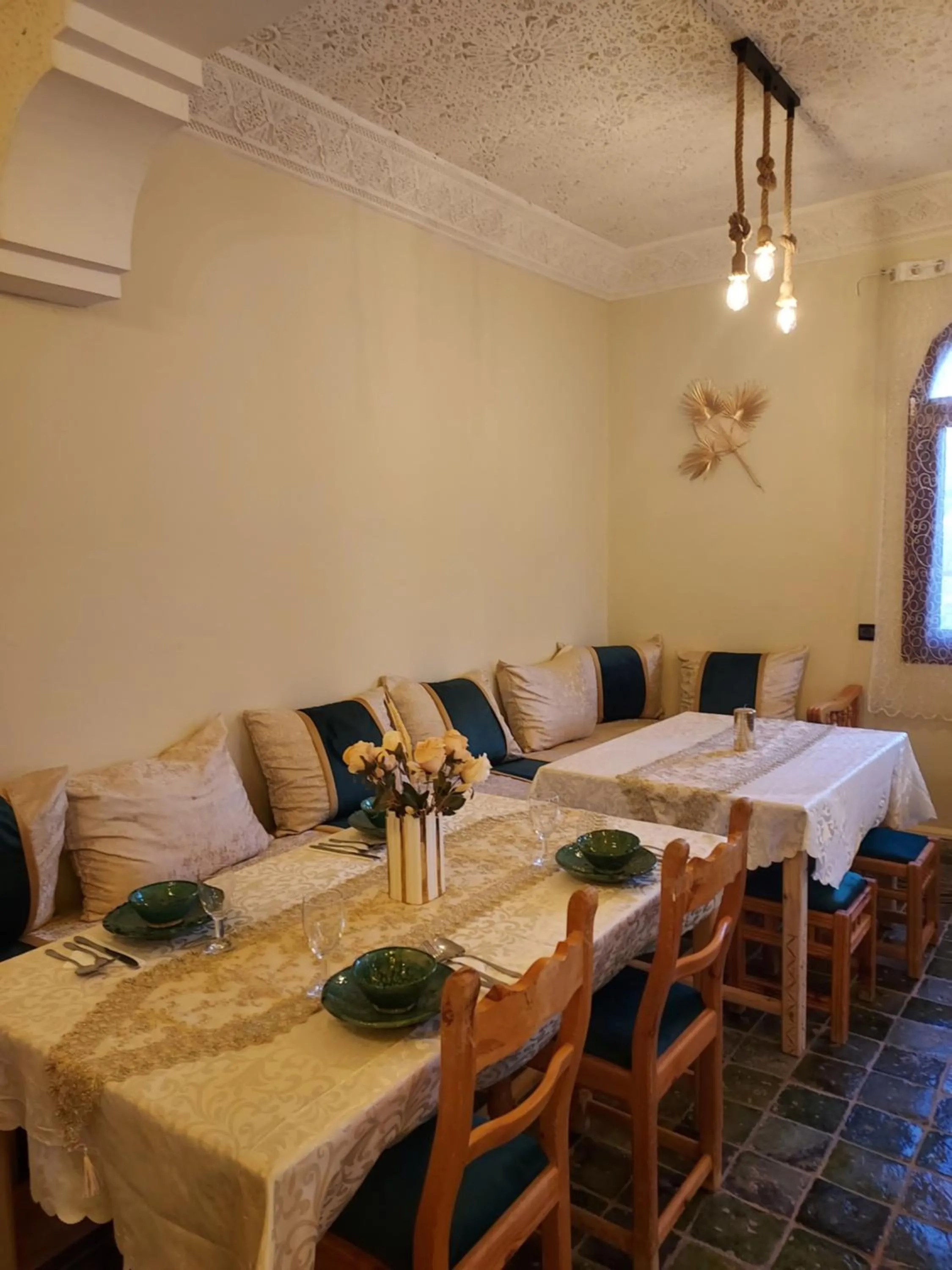 Restaurant/places to eat in Riad ma bonne étoile