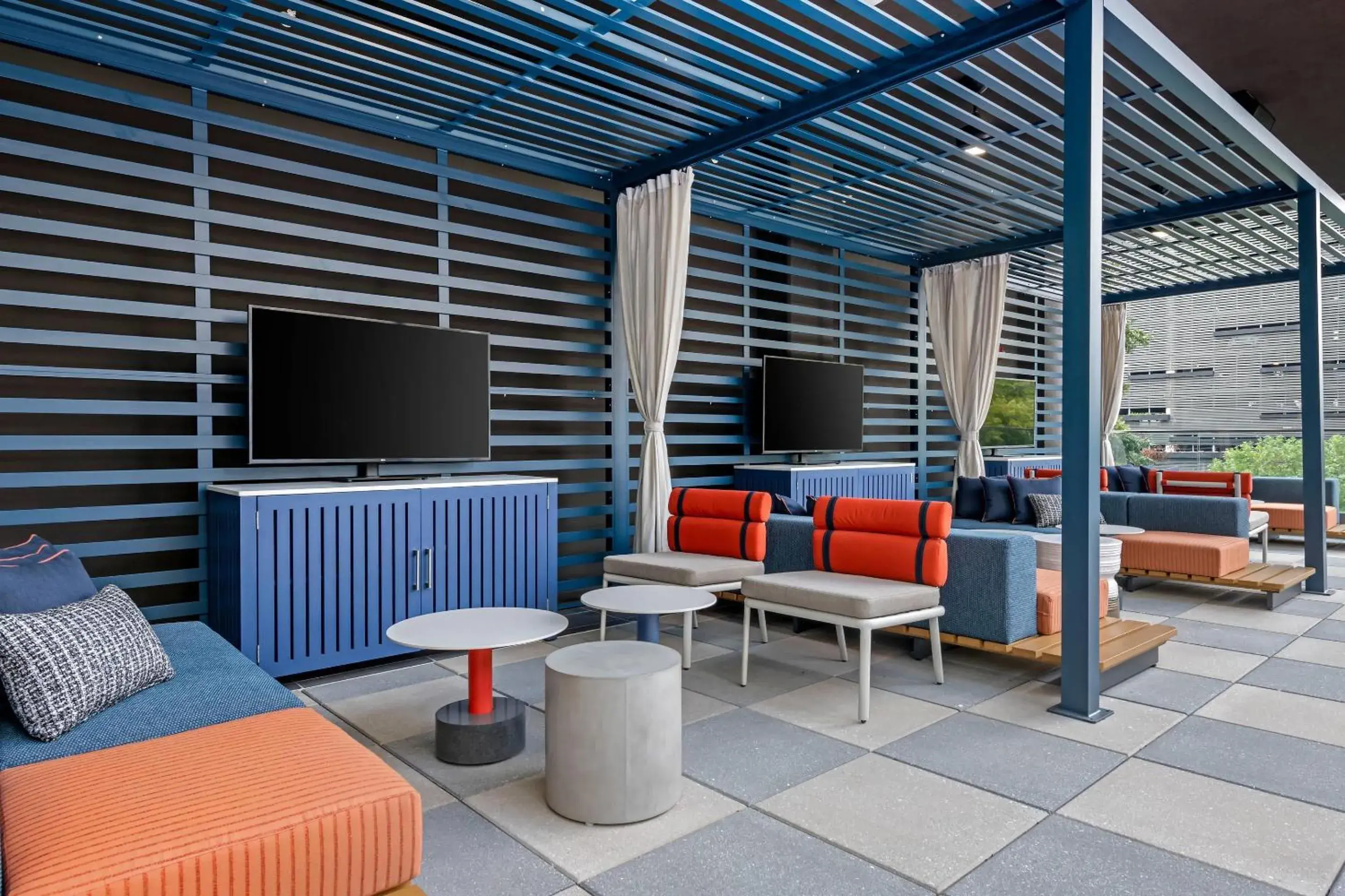 Swimming pool in Cambria Hotel Austin Downtown Swimming pool in Cambria Hotel Austin Downtown