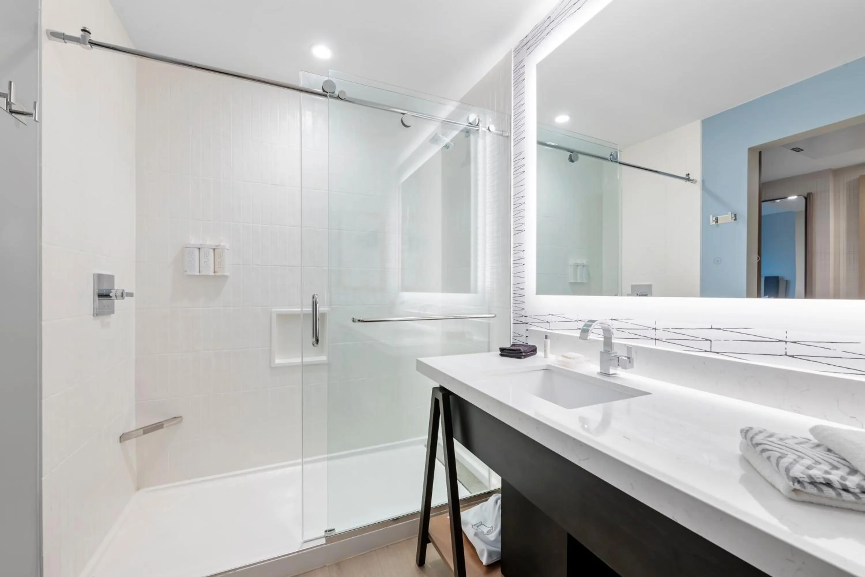 Shower in Cambria Hotel Austin Downtown