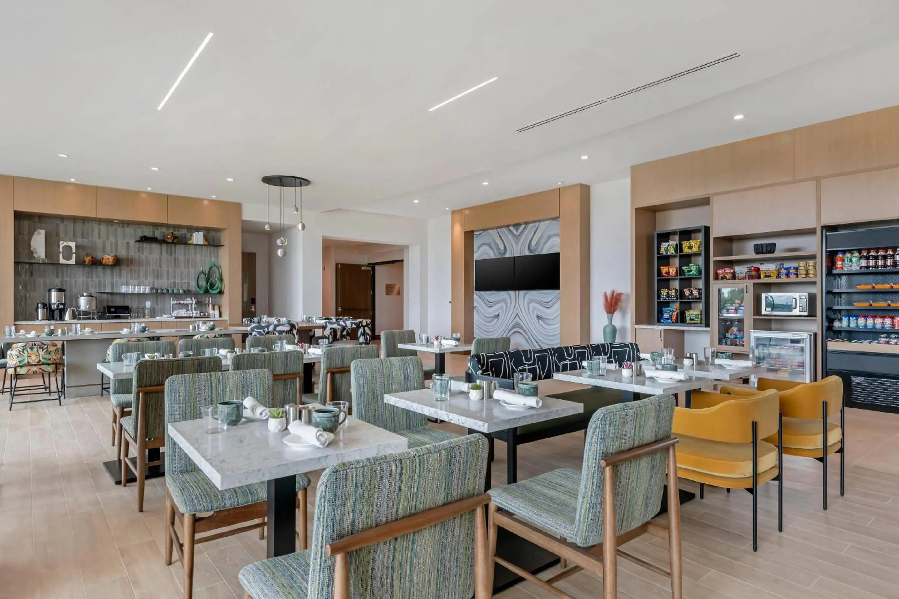 Breakfast in Cambria Hotel Austin Downtown