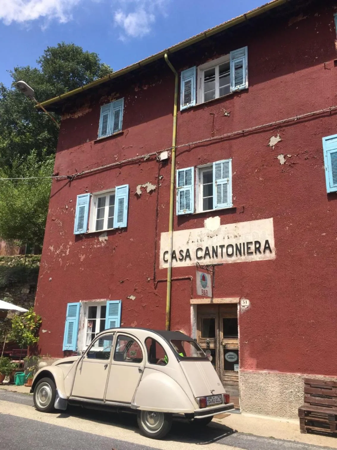Property building in Casa Rosalie