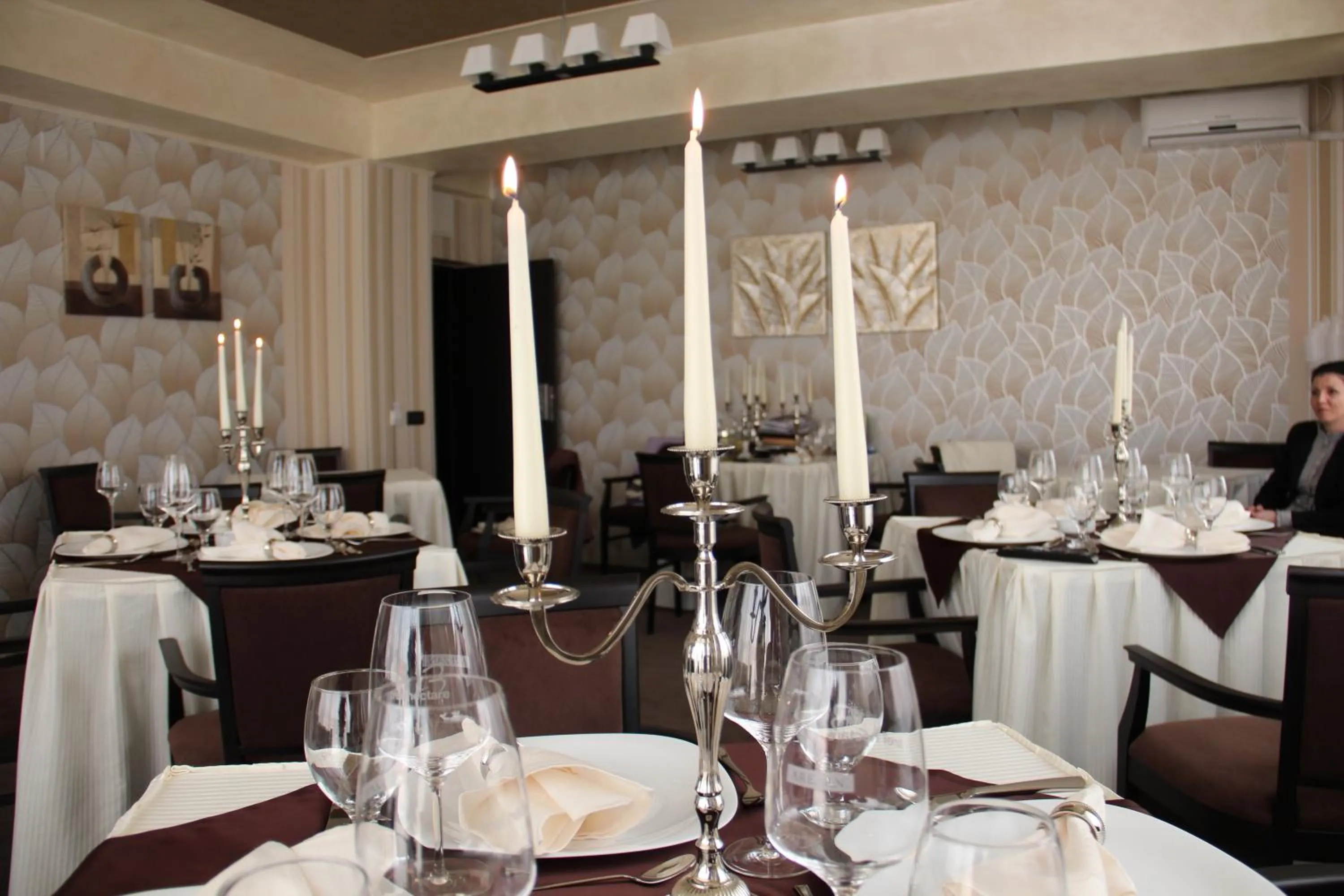 Restaurant/places to eat in Enigma Pension