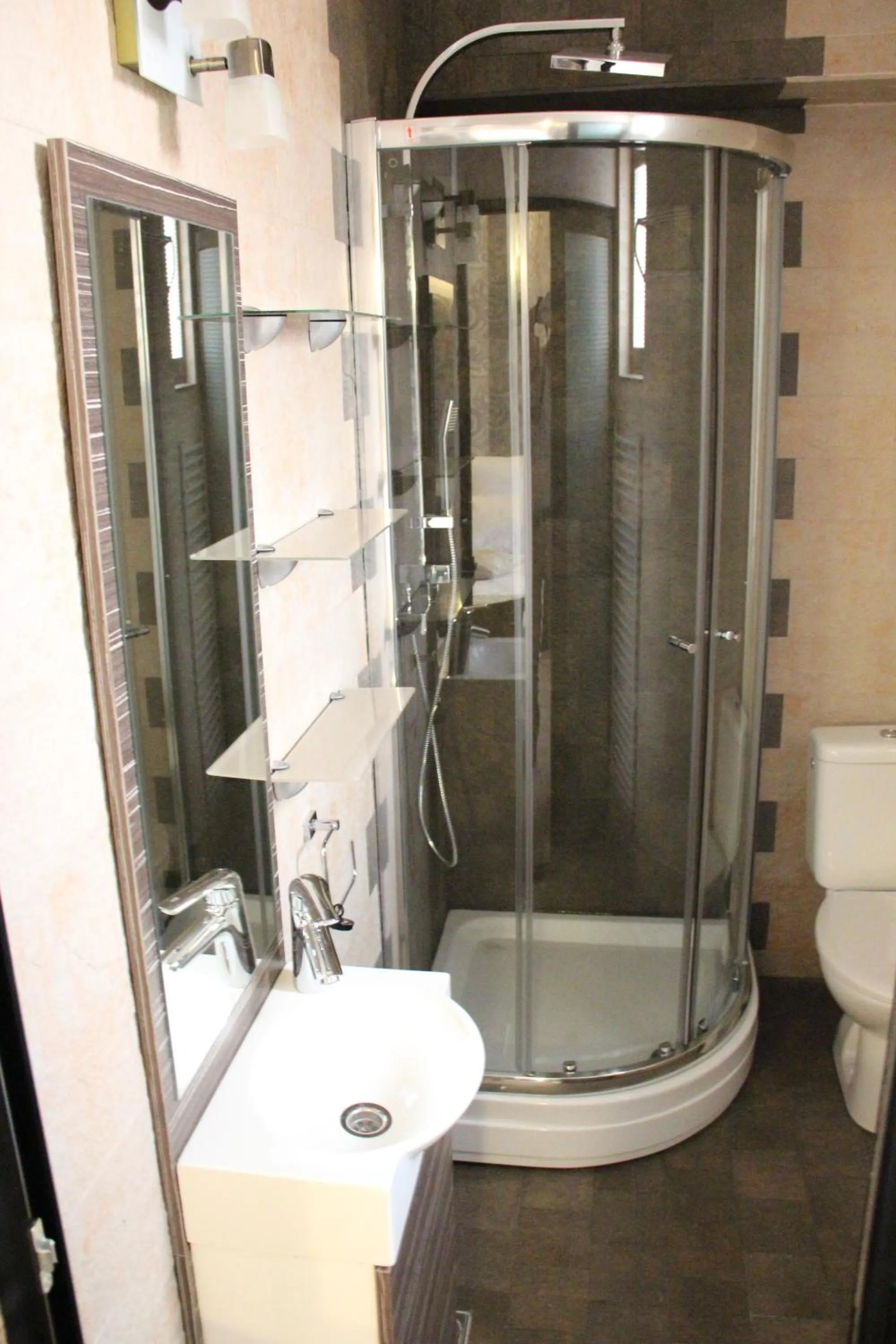 Bathroom in Enigma Pension