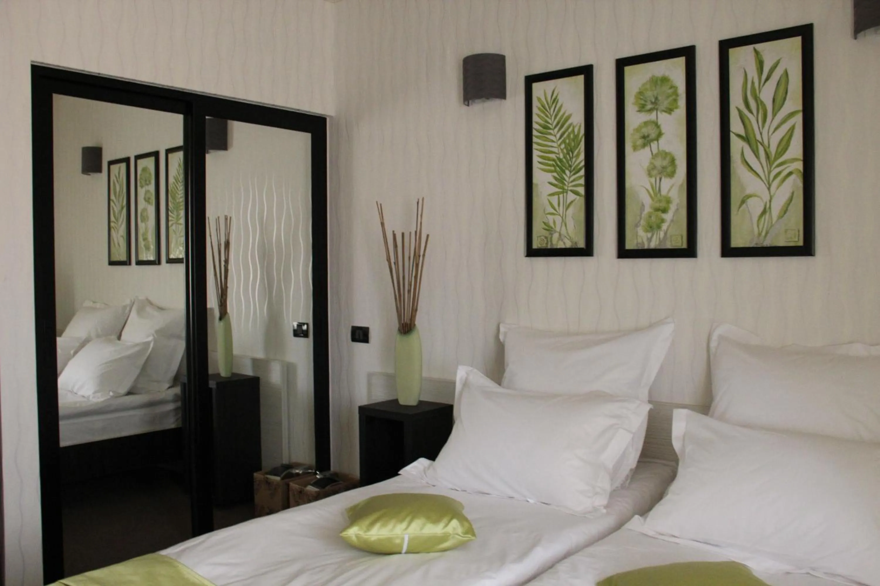 Decorative detail, Bed in Enigma Pension