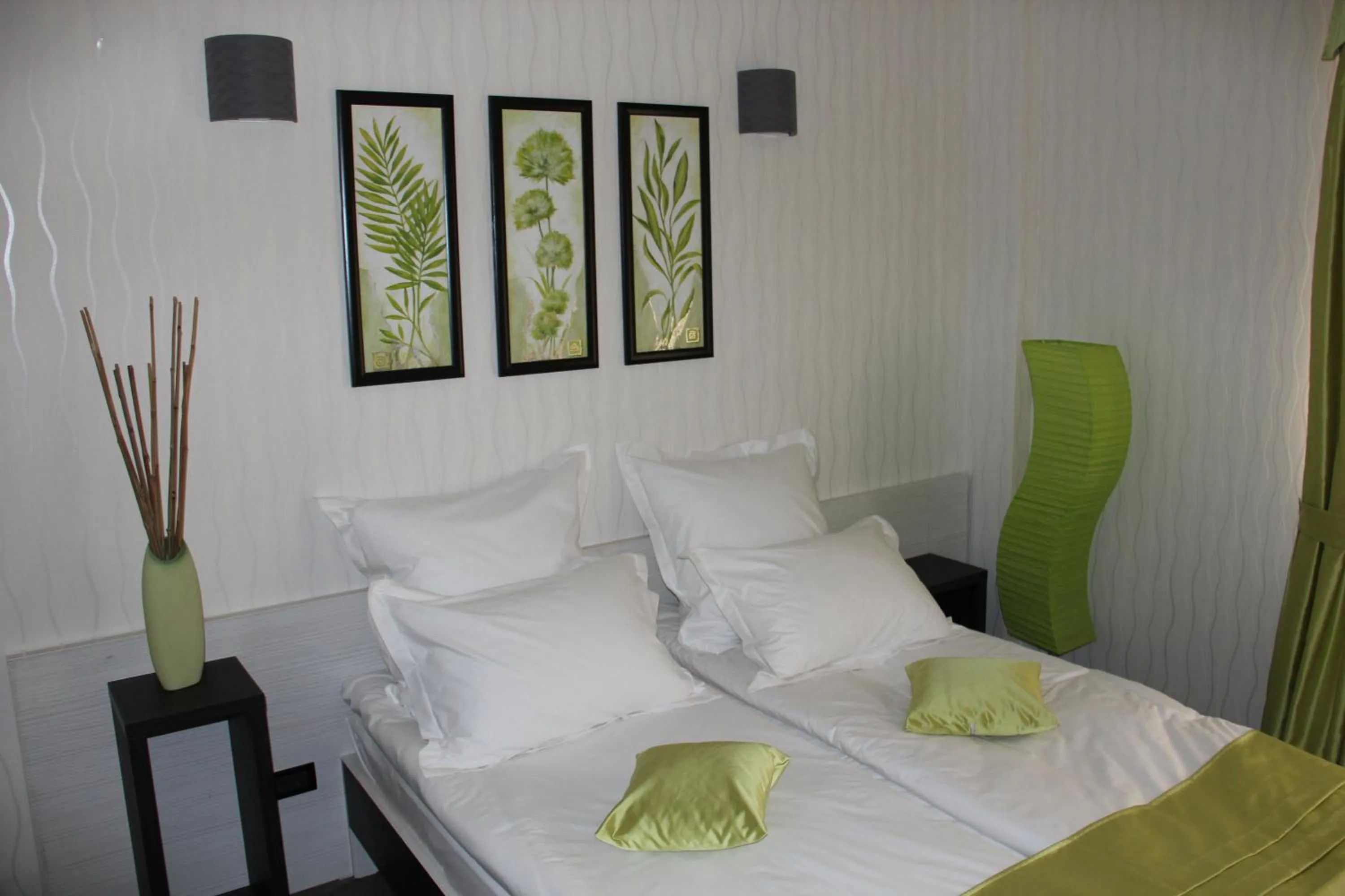 Decorative detail, Bed in Enigma Pension