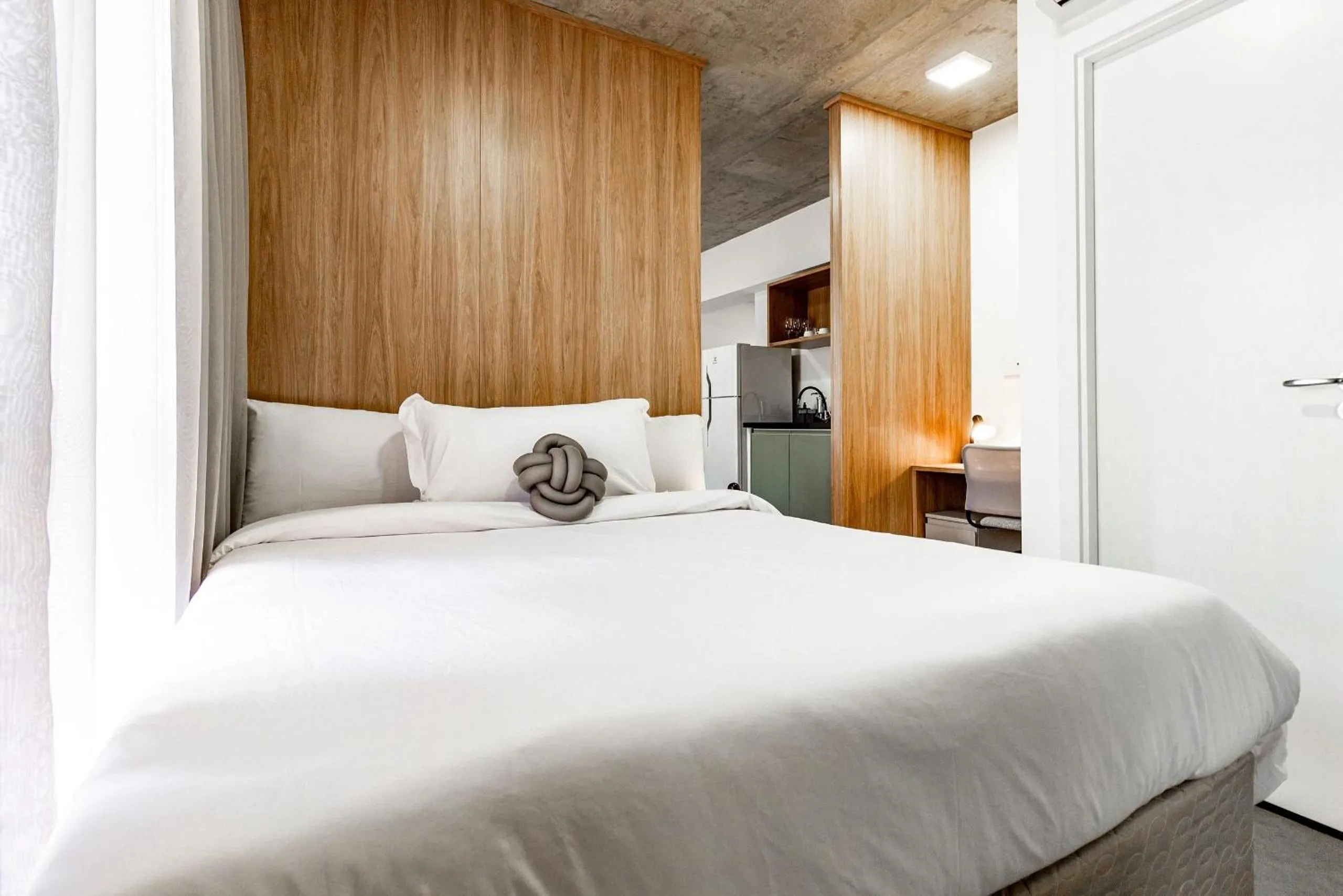 Bed in Xtay BK30 Largo do Arouche - Estúdios aconchegantes e funcionais a 300m do metrô República