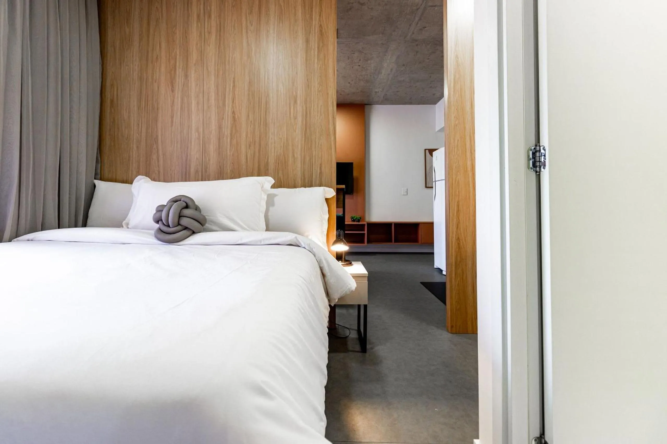 Bed in Xtay BK30 Largo do Arouche - Estúdios aconchegantes e funcionais a 300m do metrô República