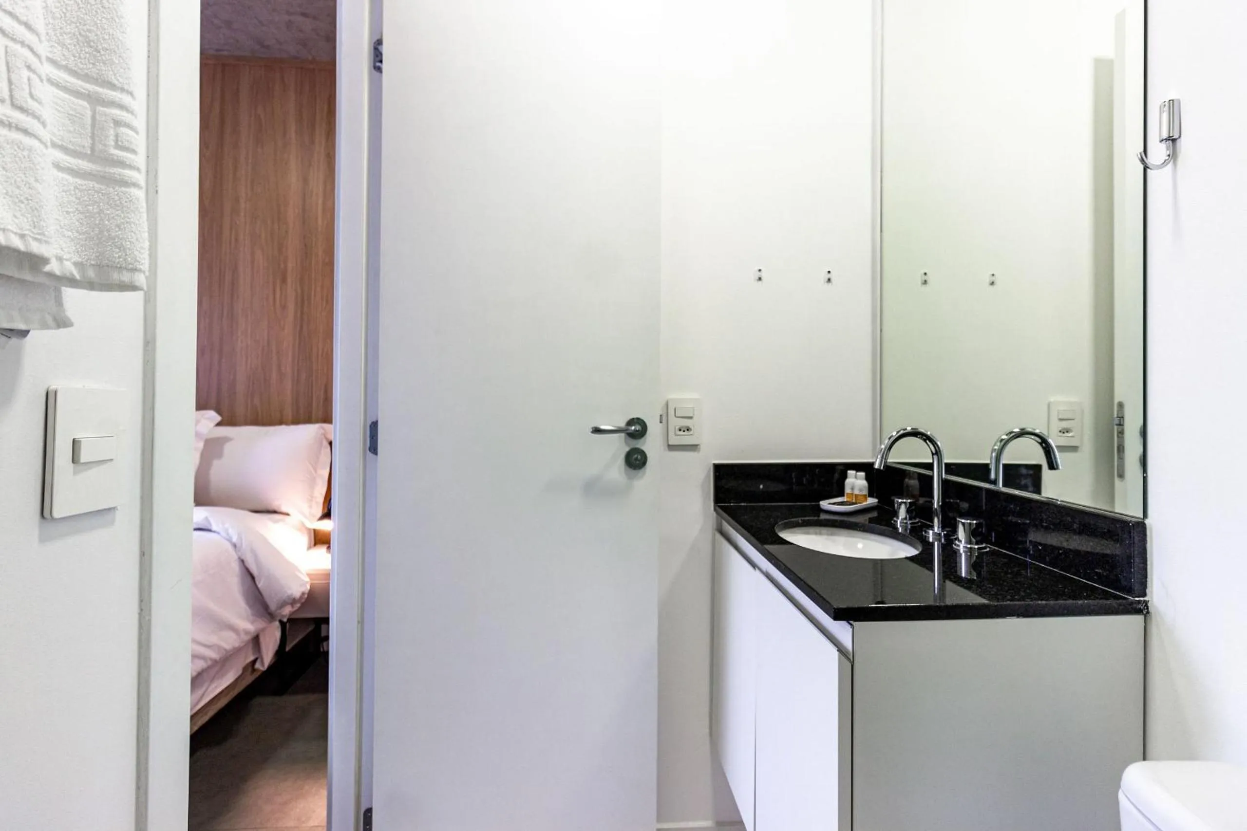 Toilet in Xtay BK30 Largo do Arouche - Estúdios aconchegantes e funcionais a 300m do metrô República