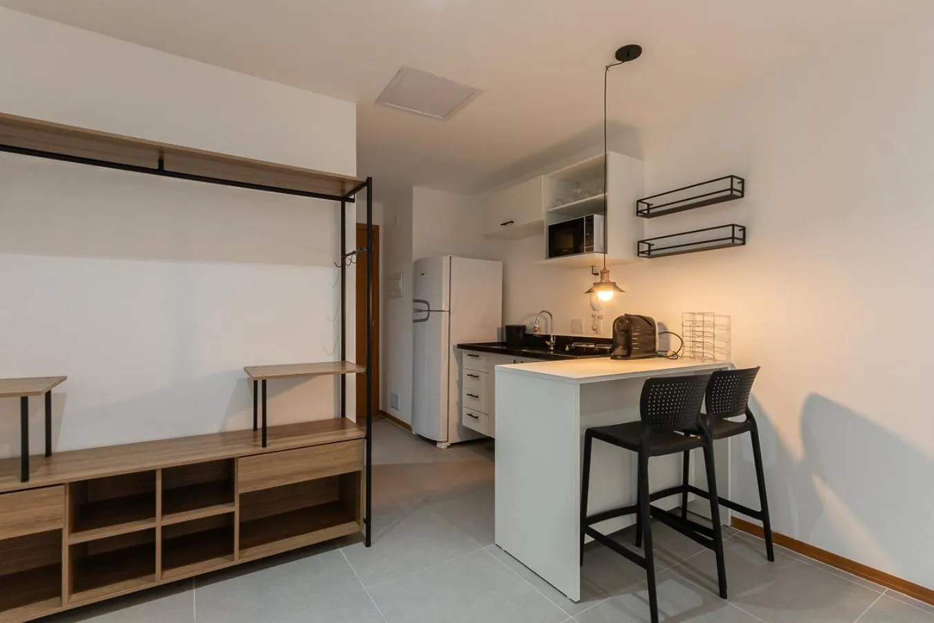 Kitchen or kitchenette in 360 Rio Santos Dumont