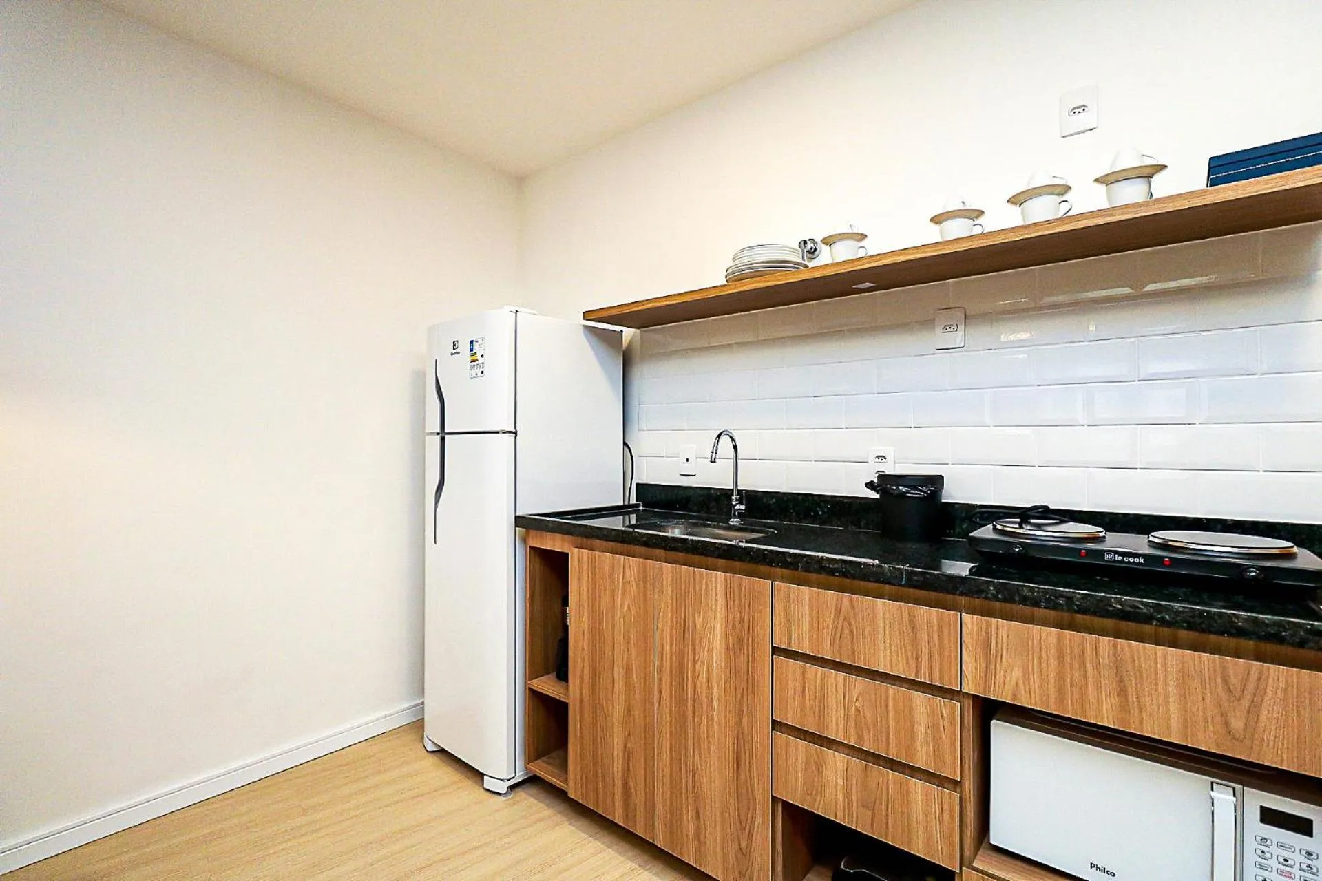 Kitchen or kitchenette in 360 Rio Santos Dumont