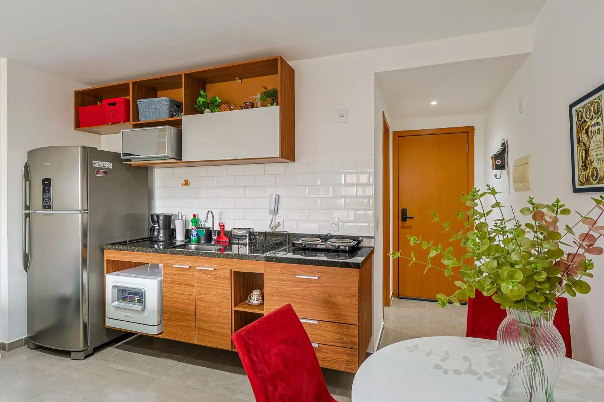 Kitchen or kitchenette in 360 Rio Santos Dumont