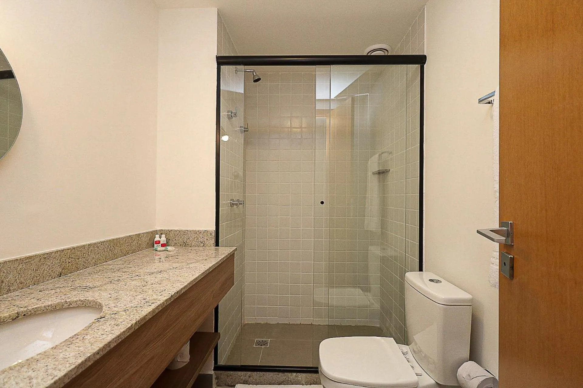 Bathroom in 360 Rio Santos Dumont